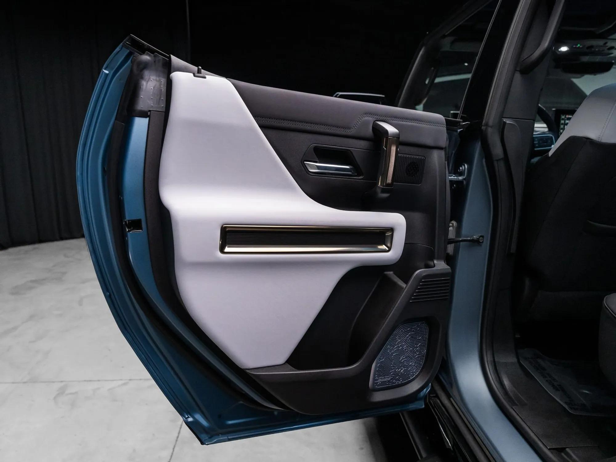 2024 GMC Hummer EV SUV 3X