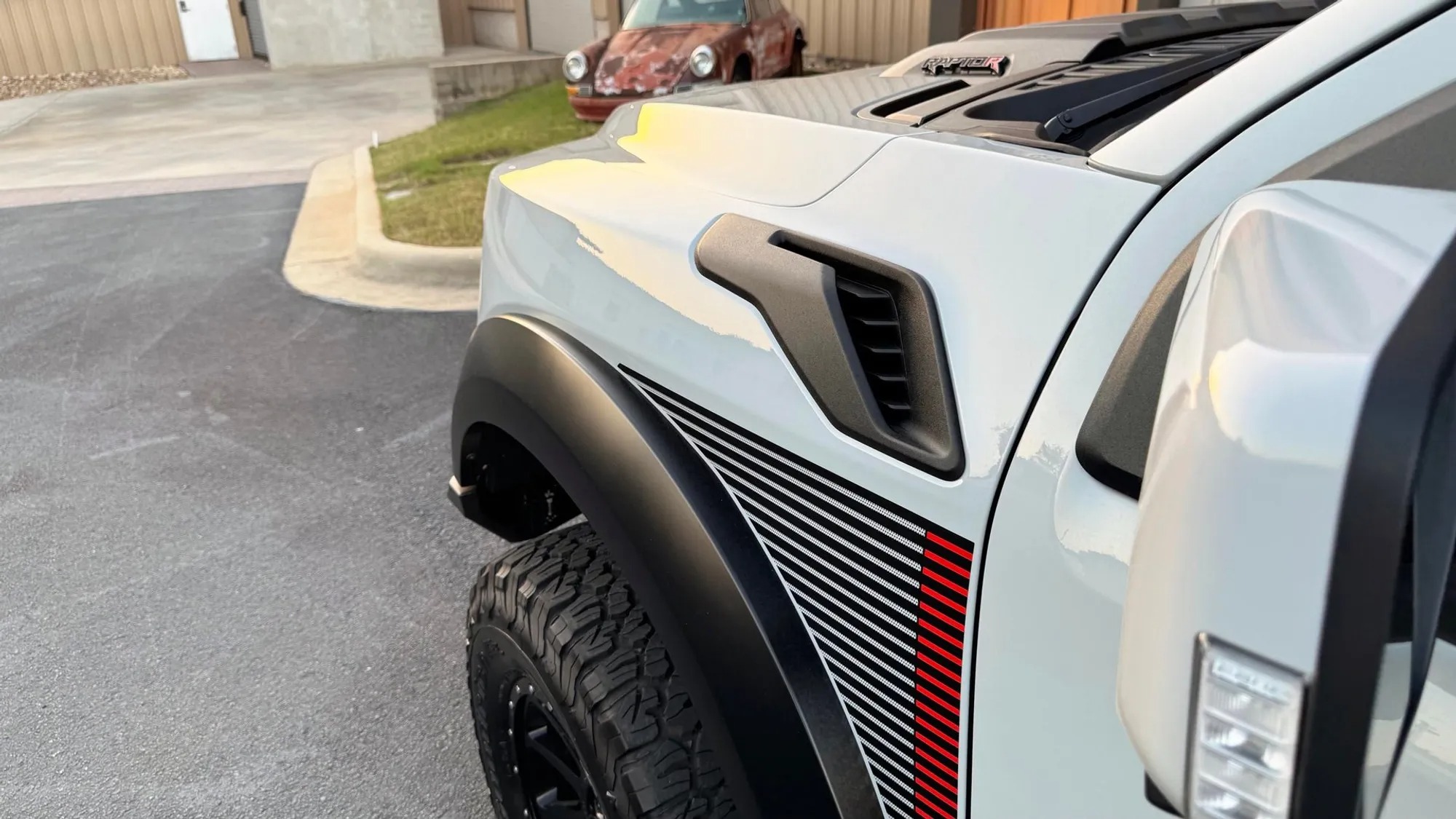 2024 Ford F-150 VelociRaptoR 1000