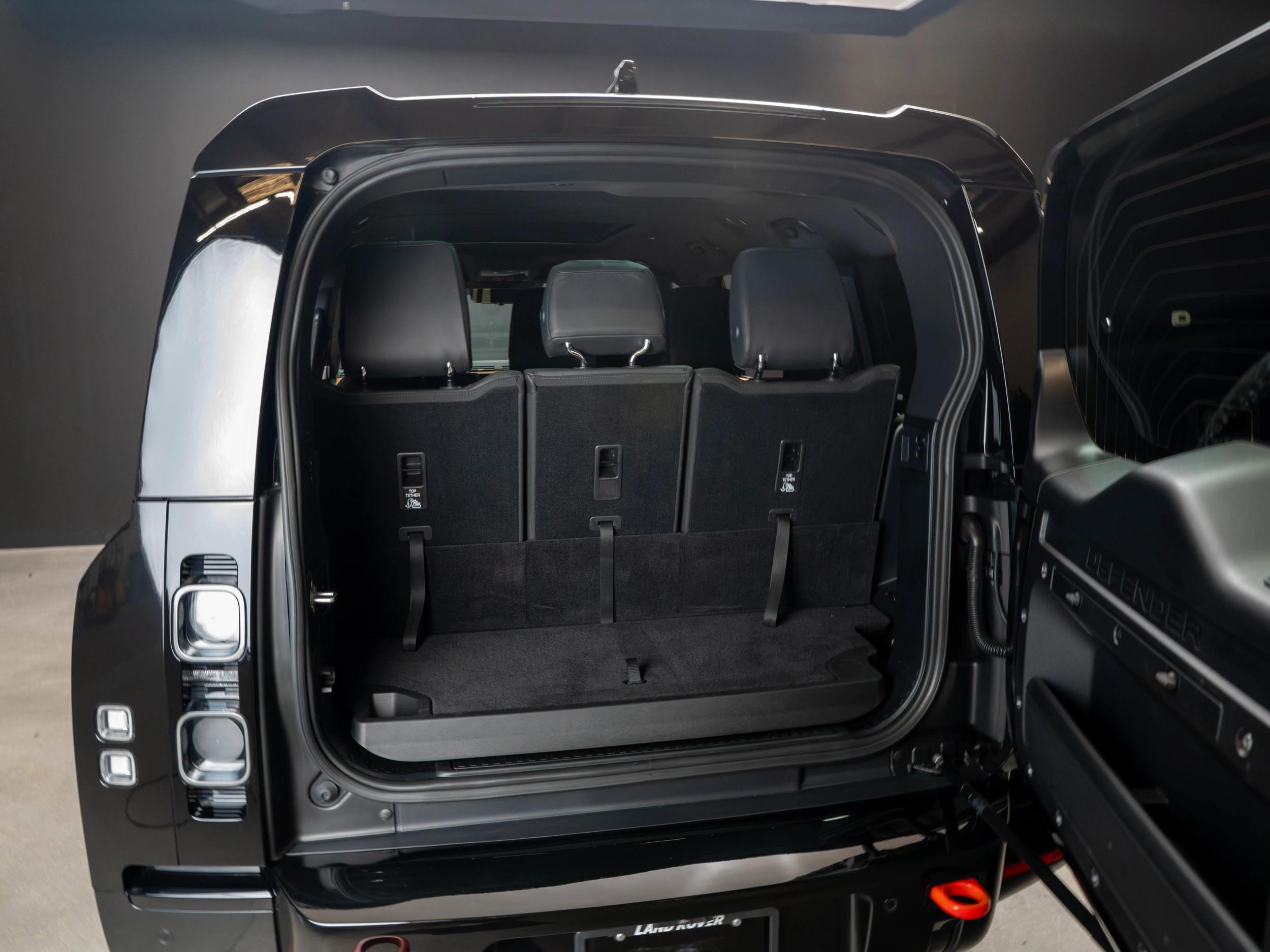 2024 Land Rover Defender 130 P400 X