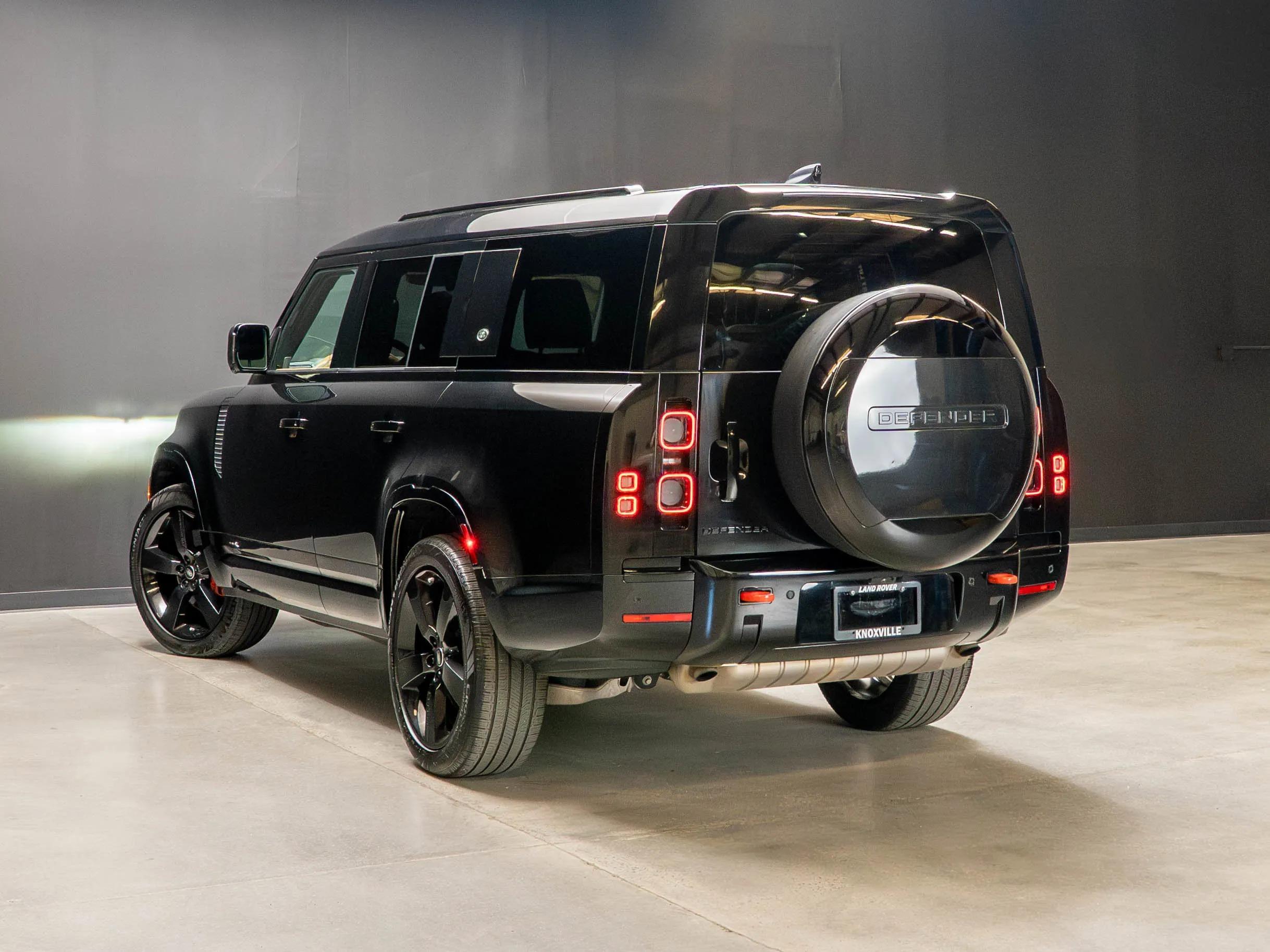2024 Land Rover Defender 130 P400 X - 4