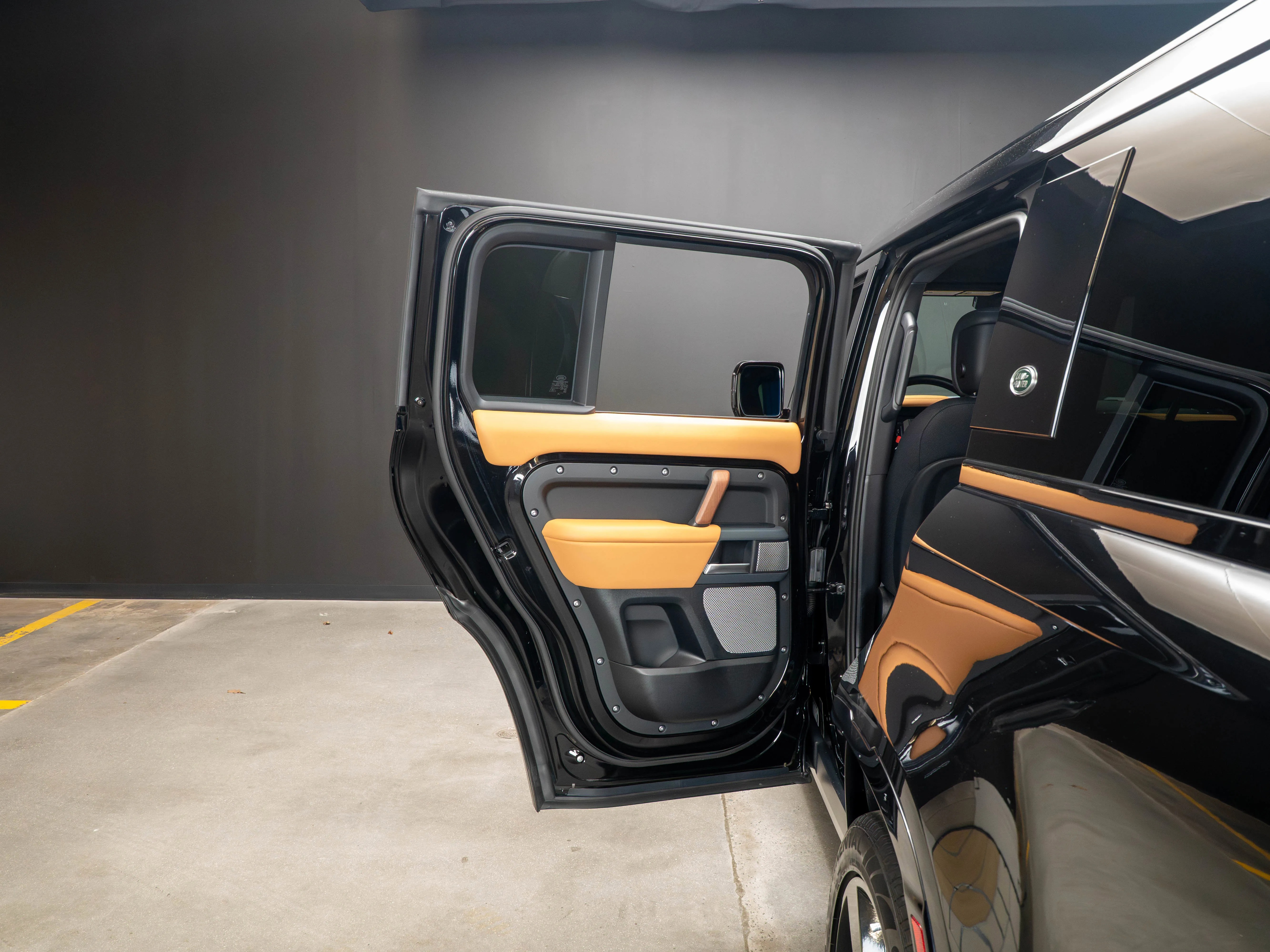 2024 Land Rover Defender 130 P400 X