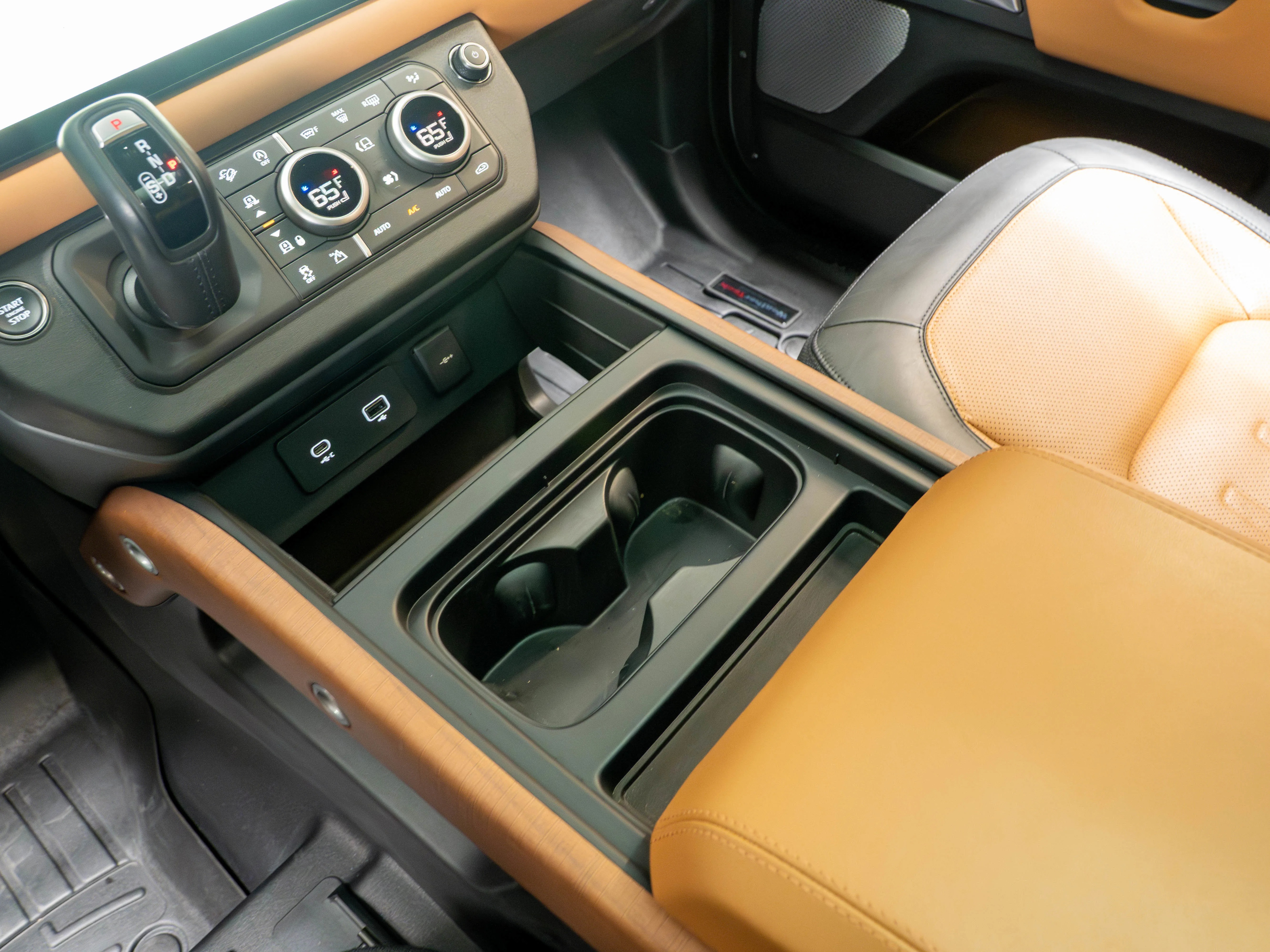 2024 Land Rover Defender 130 P400 X
