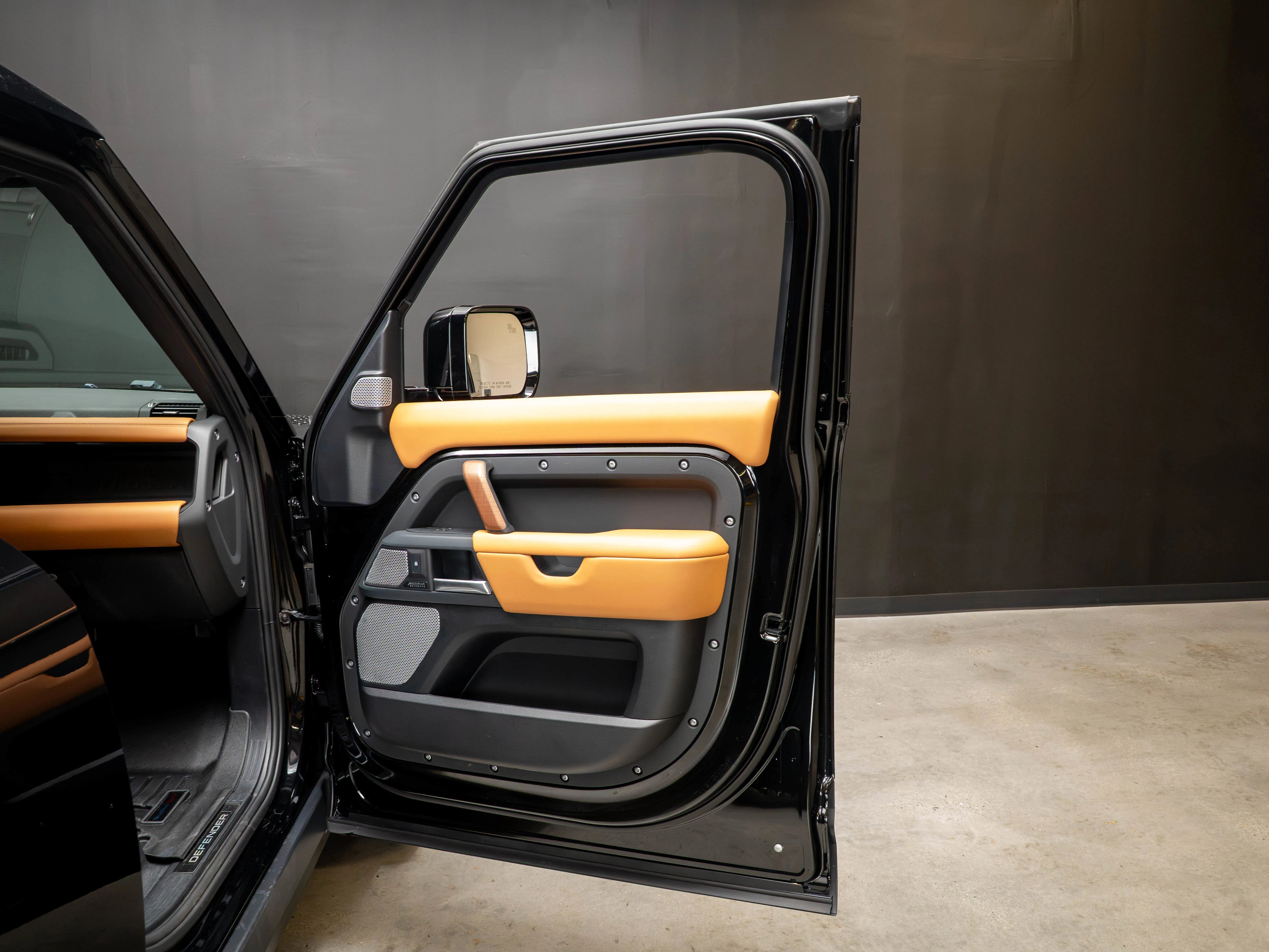 2024 Land Rover Defender 130 P400 X