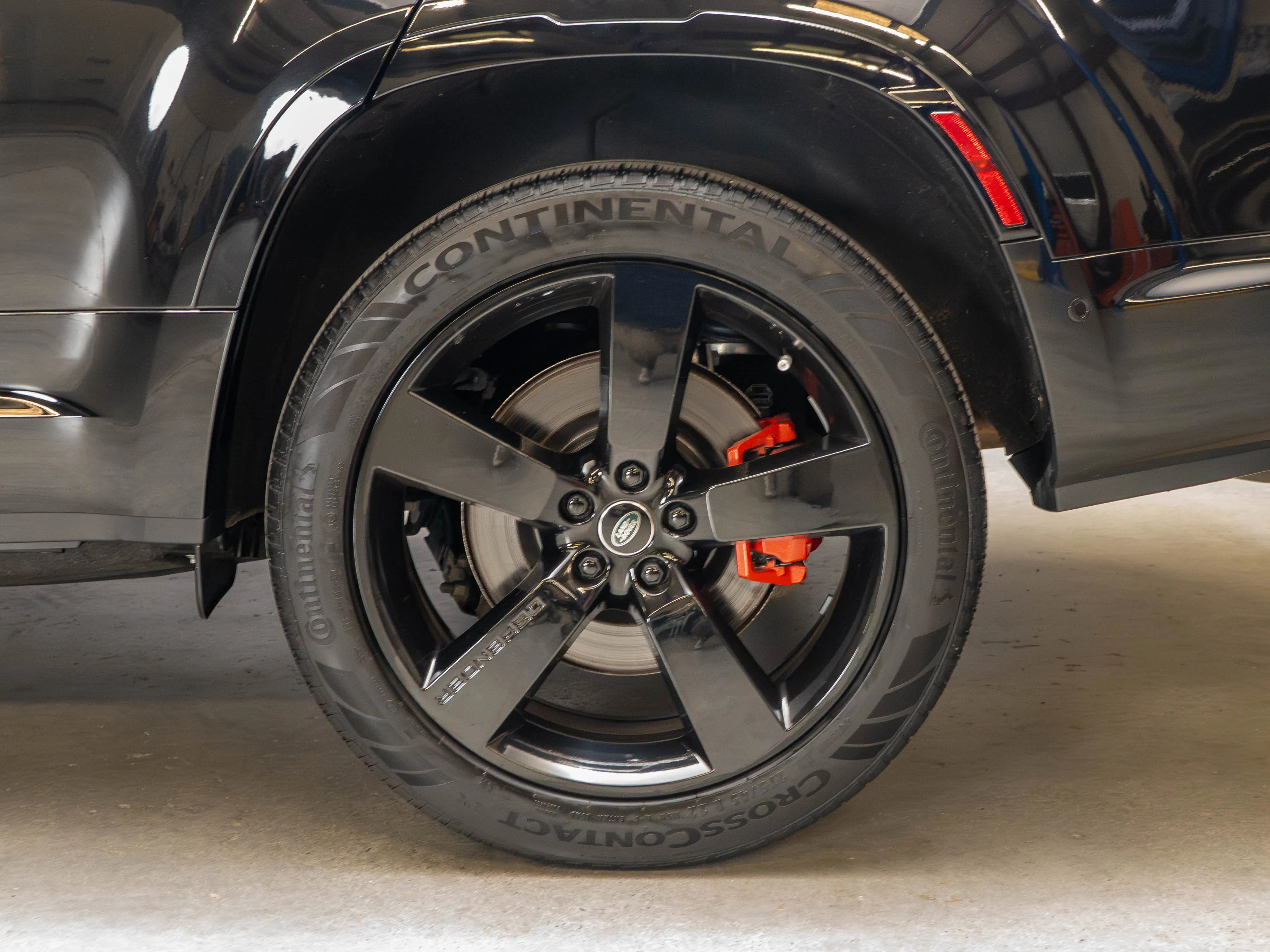 2024 Land Rover Defender 130 P400 X