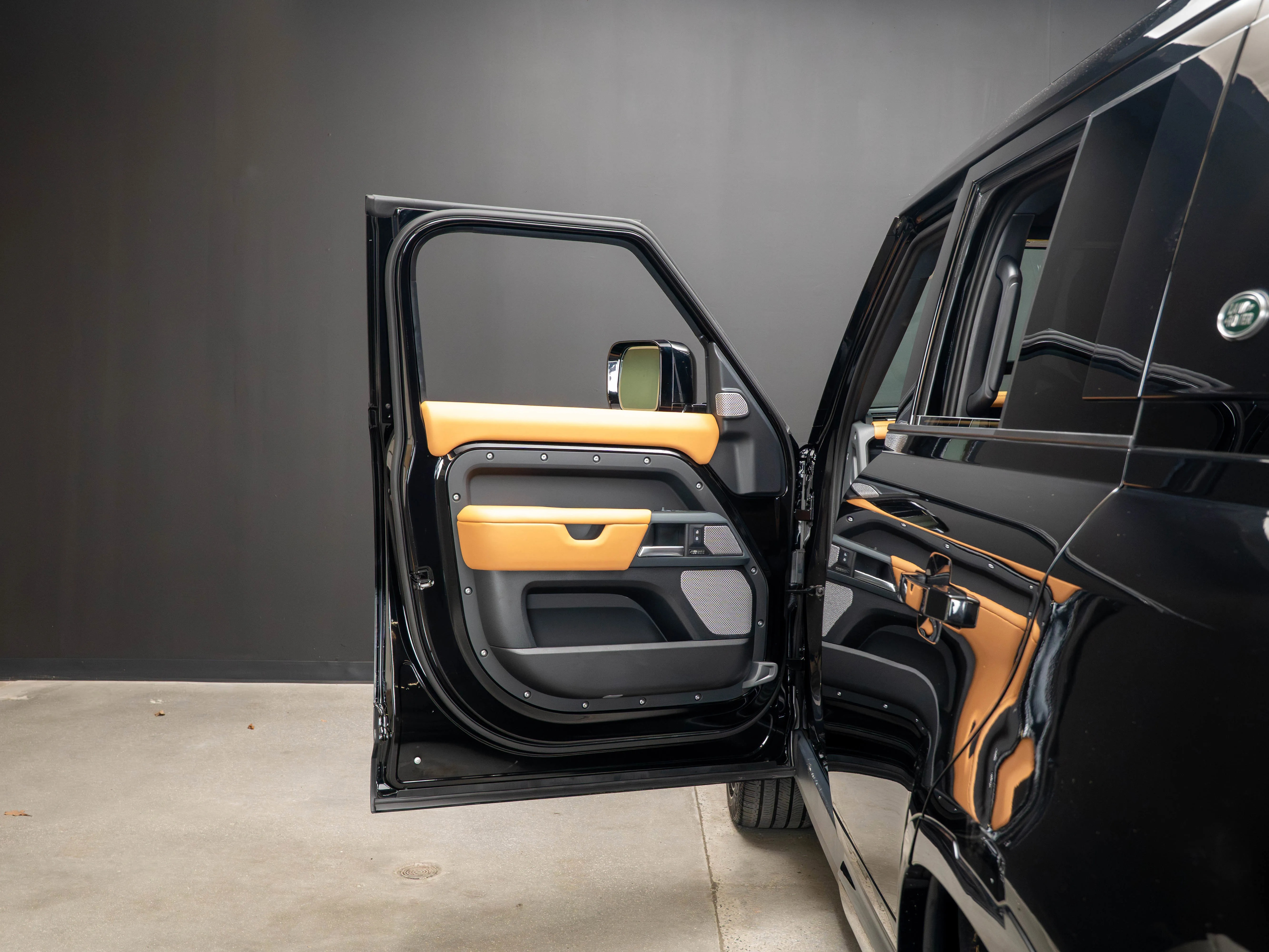 2024 Land Rover Defender 130 P400 X