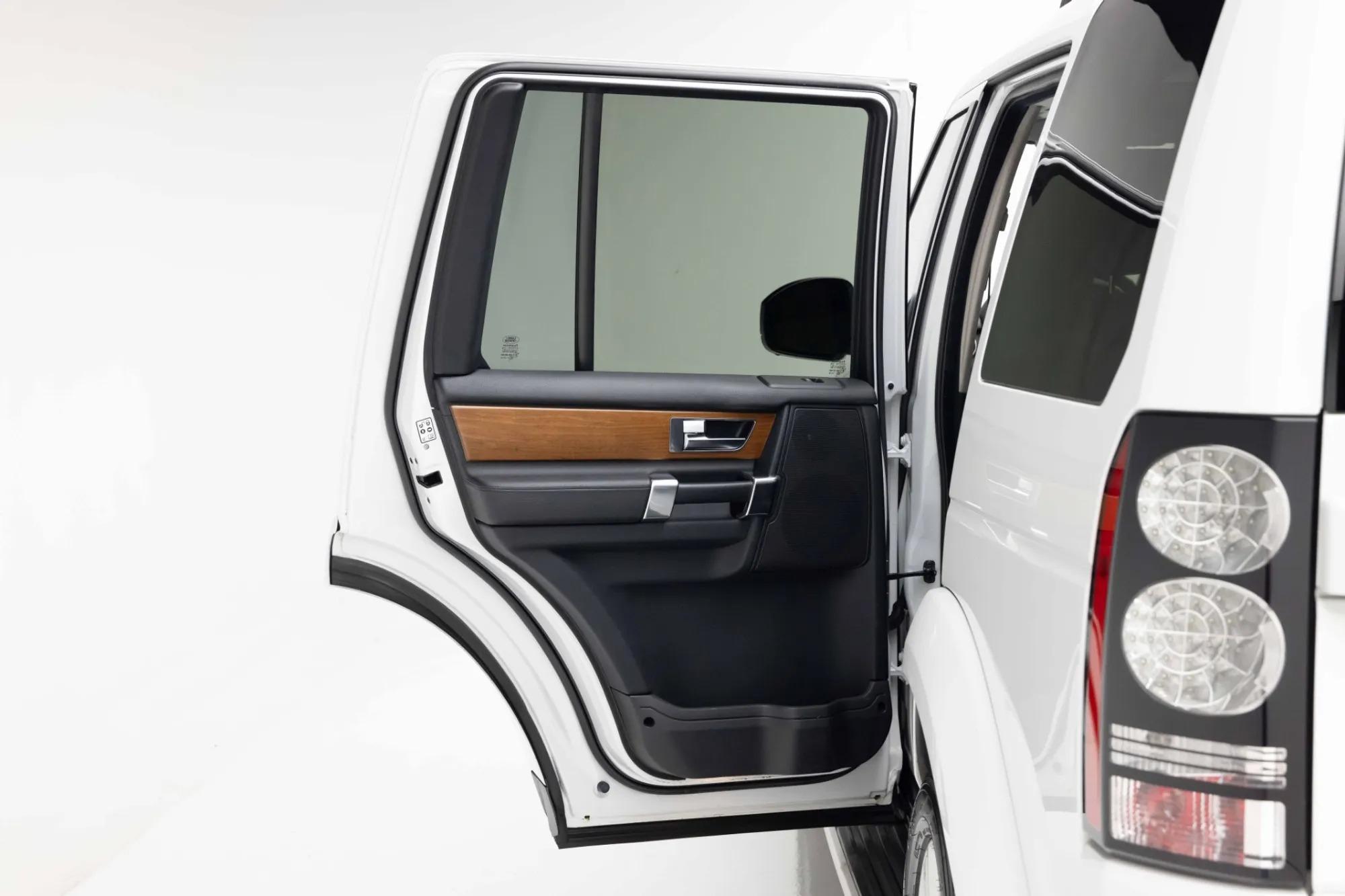 2014 Land Rover LR4