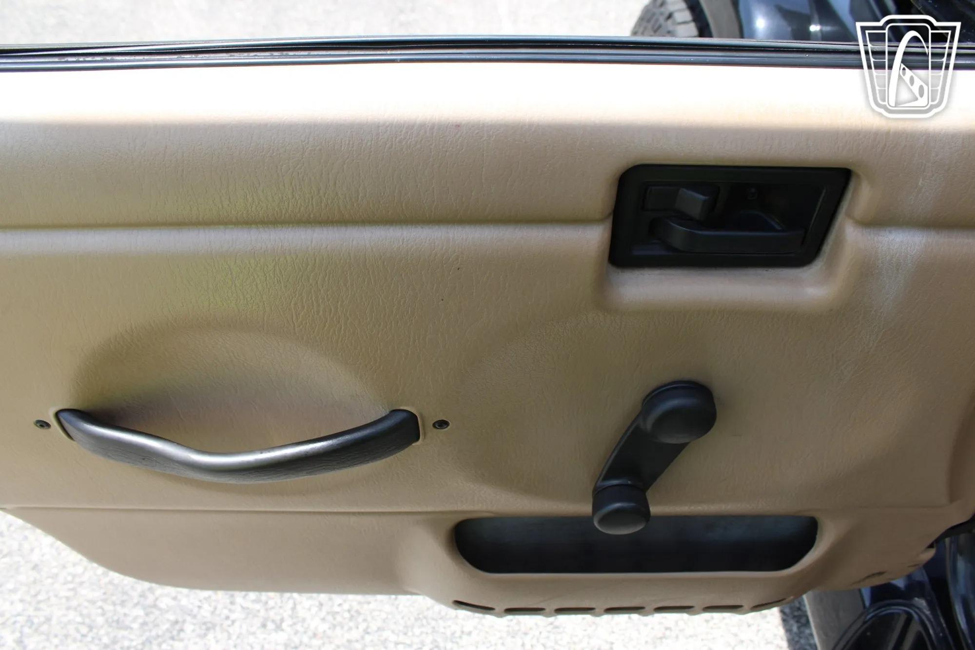 2001 Jeep Wrangler TJ Sahara