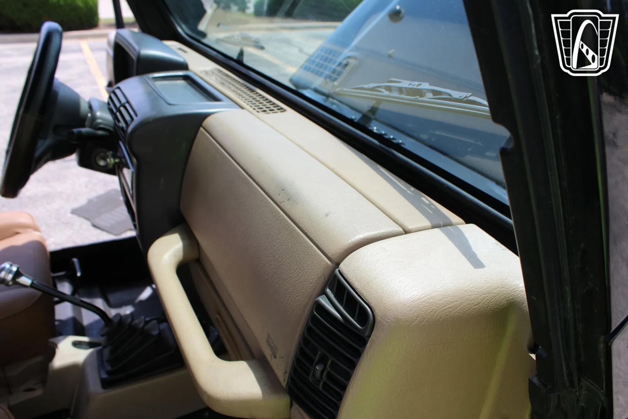 2001 Jeep Wrangler TJ Sahara