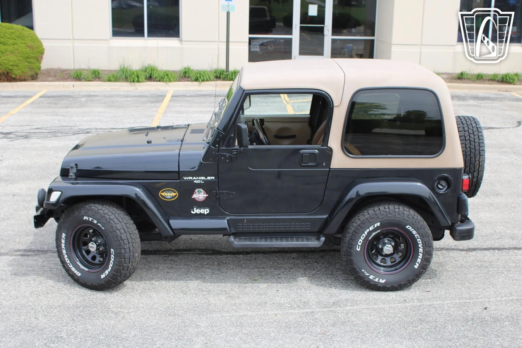 2001 Jeep Wrangler TJ Sahara - 5