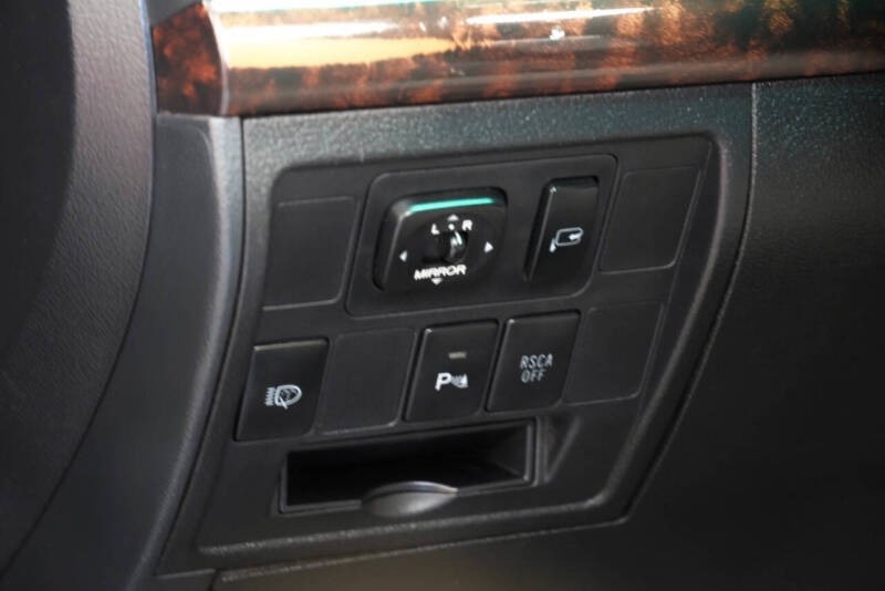 2011 Toyota Land Cruiser