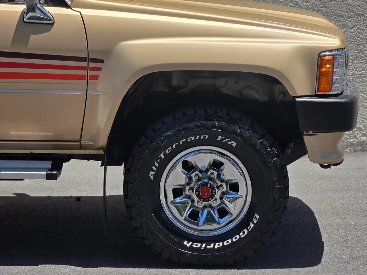 1987 Toyota Hilux Surf
