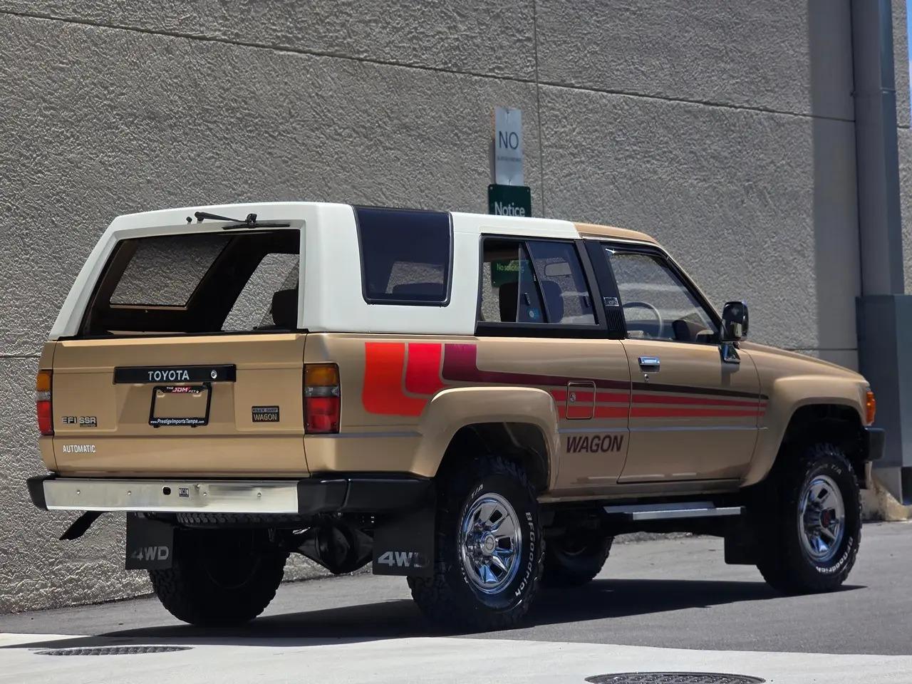 1987 Toyota Hilux Surf - 3