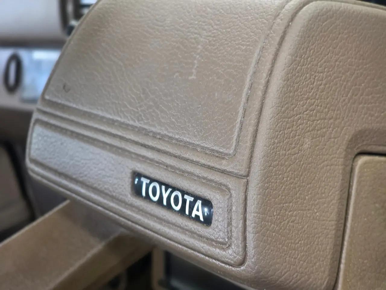 1987 Toyota Hilux Surf