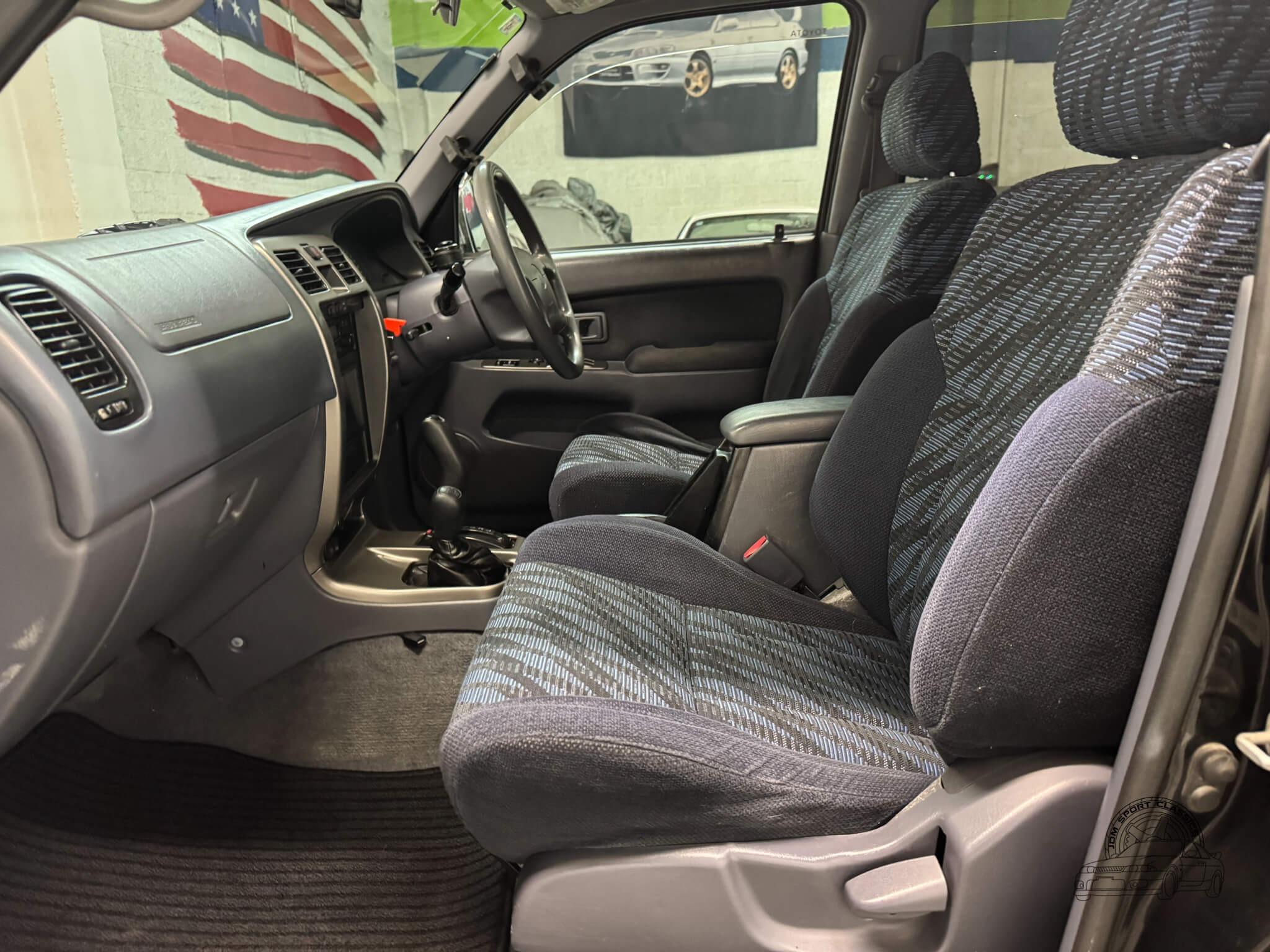1999 Toyota Hilux Surf SSR-X V-Selection