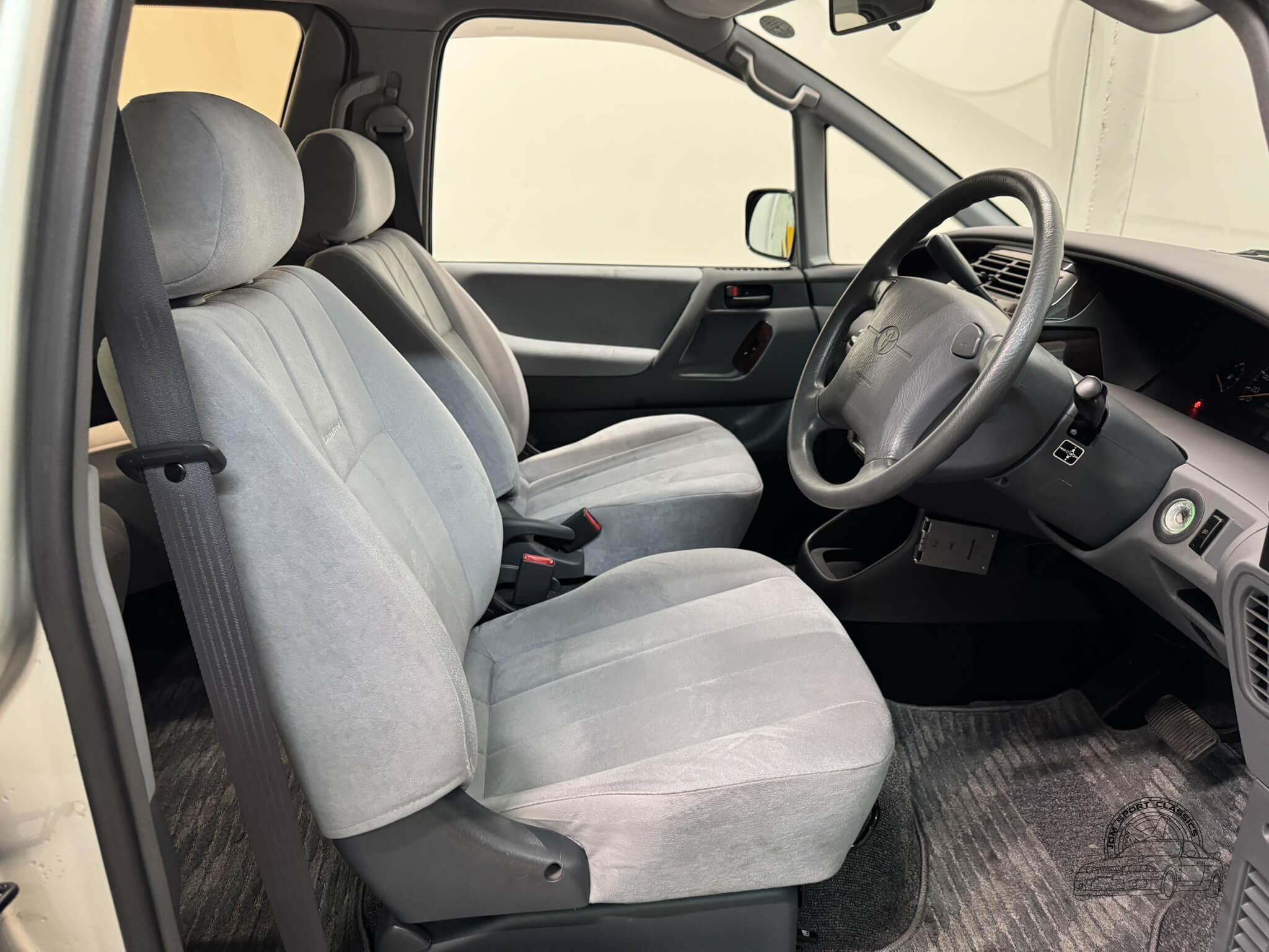 1999 Toyota Estima Lucida X Limited