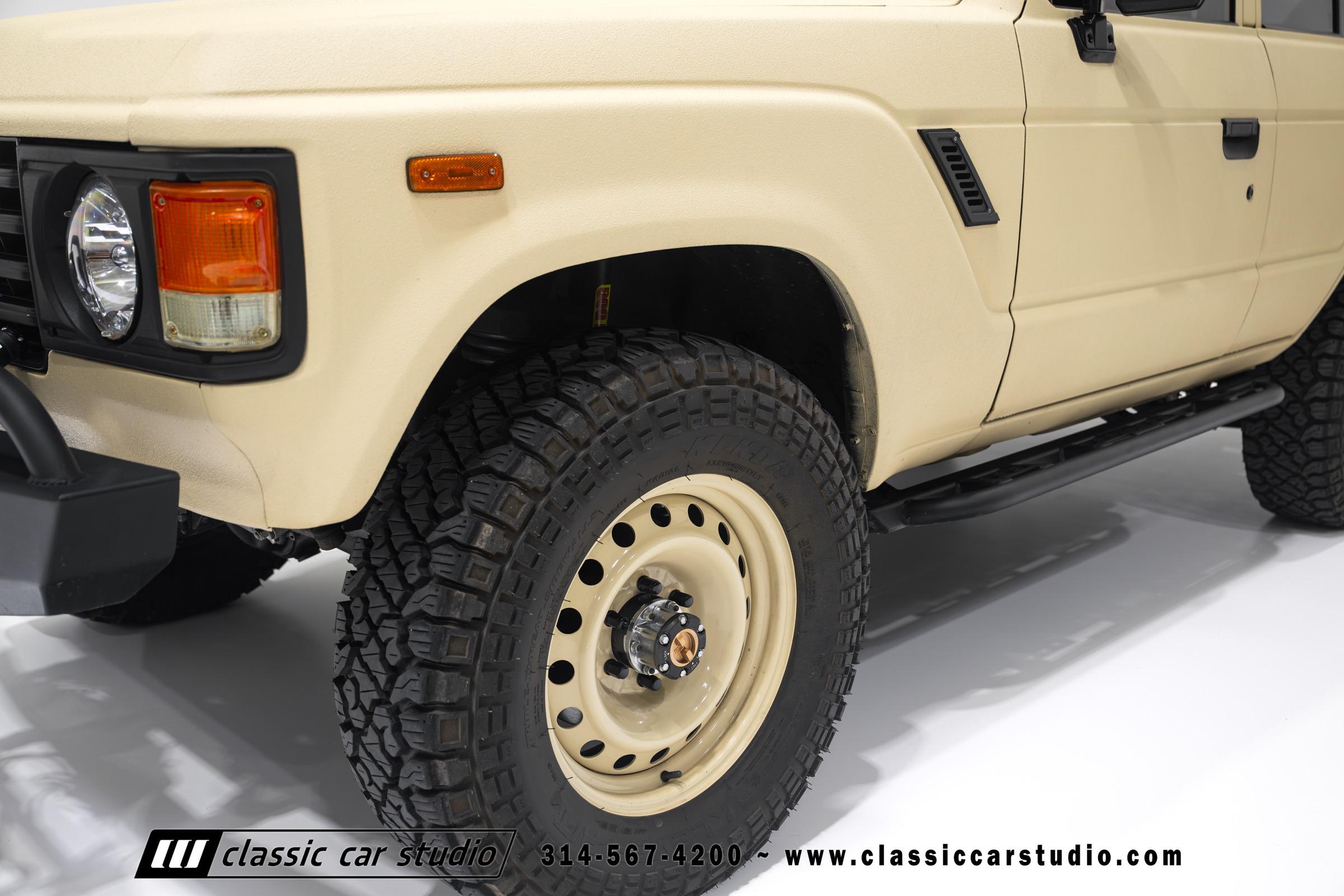 1982 Toyota Land Cruiser FJ60 Restomod
