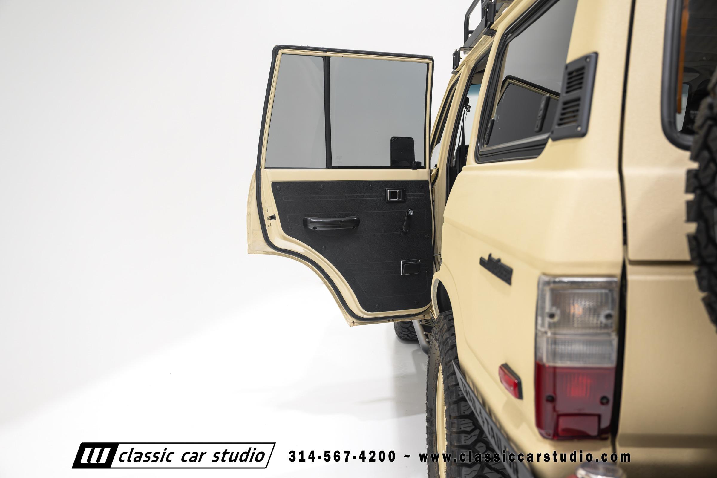 1982 Toyota Land Cruiser FJ60 Restomod