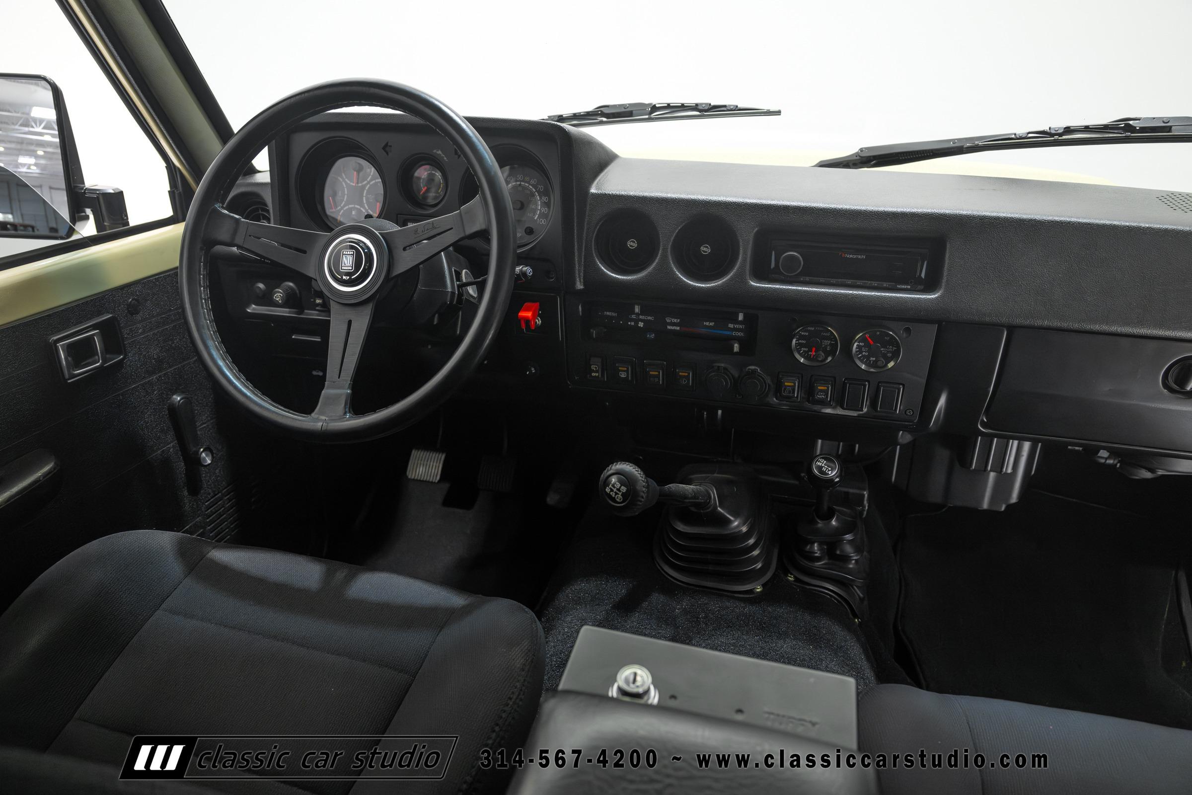 1982 Toyota Land Cruiser FJ60 Restomod