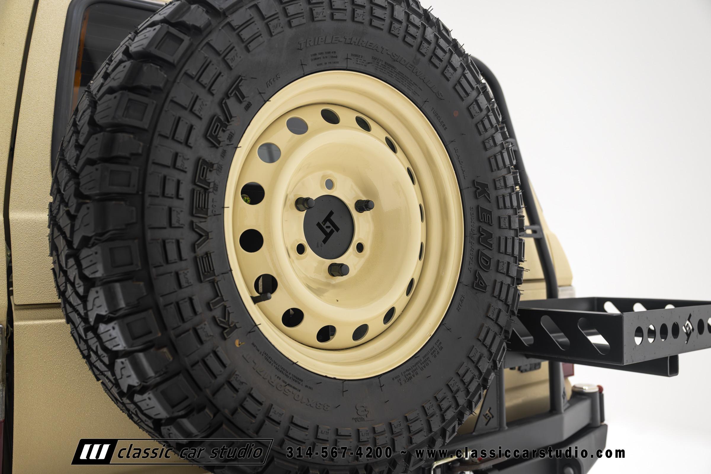 1982 Toyota Land Cruiser FJ60 Restomod