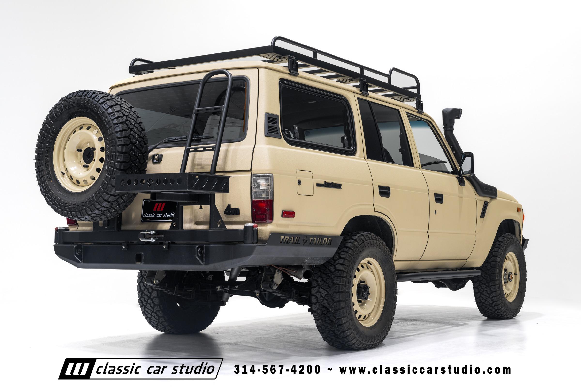 1982 Toyota Land Cruiser FJ60 Restomod - 3