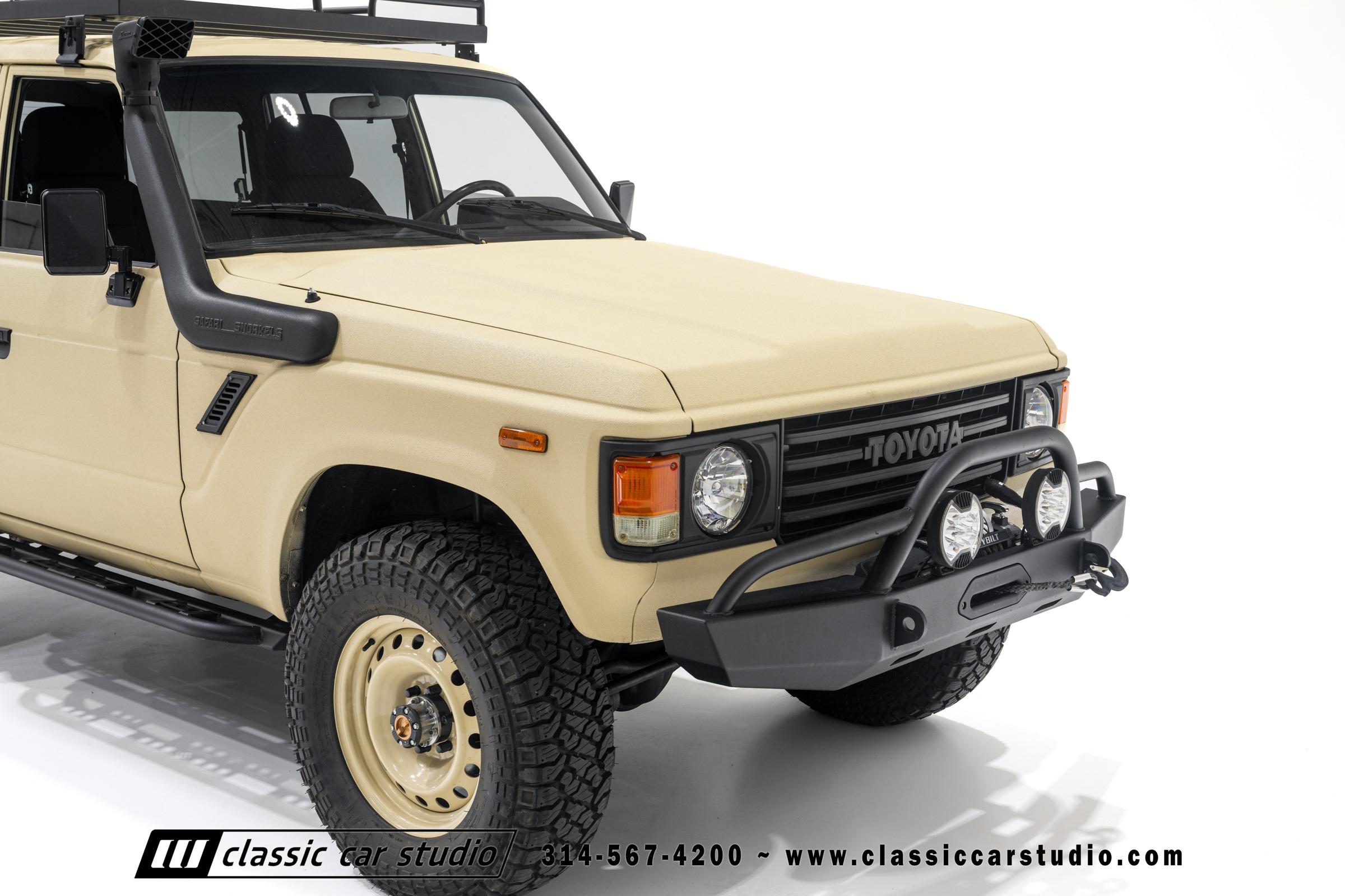 1982 Toyota Land Cruiser FJ60 Restomod