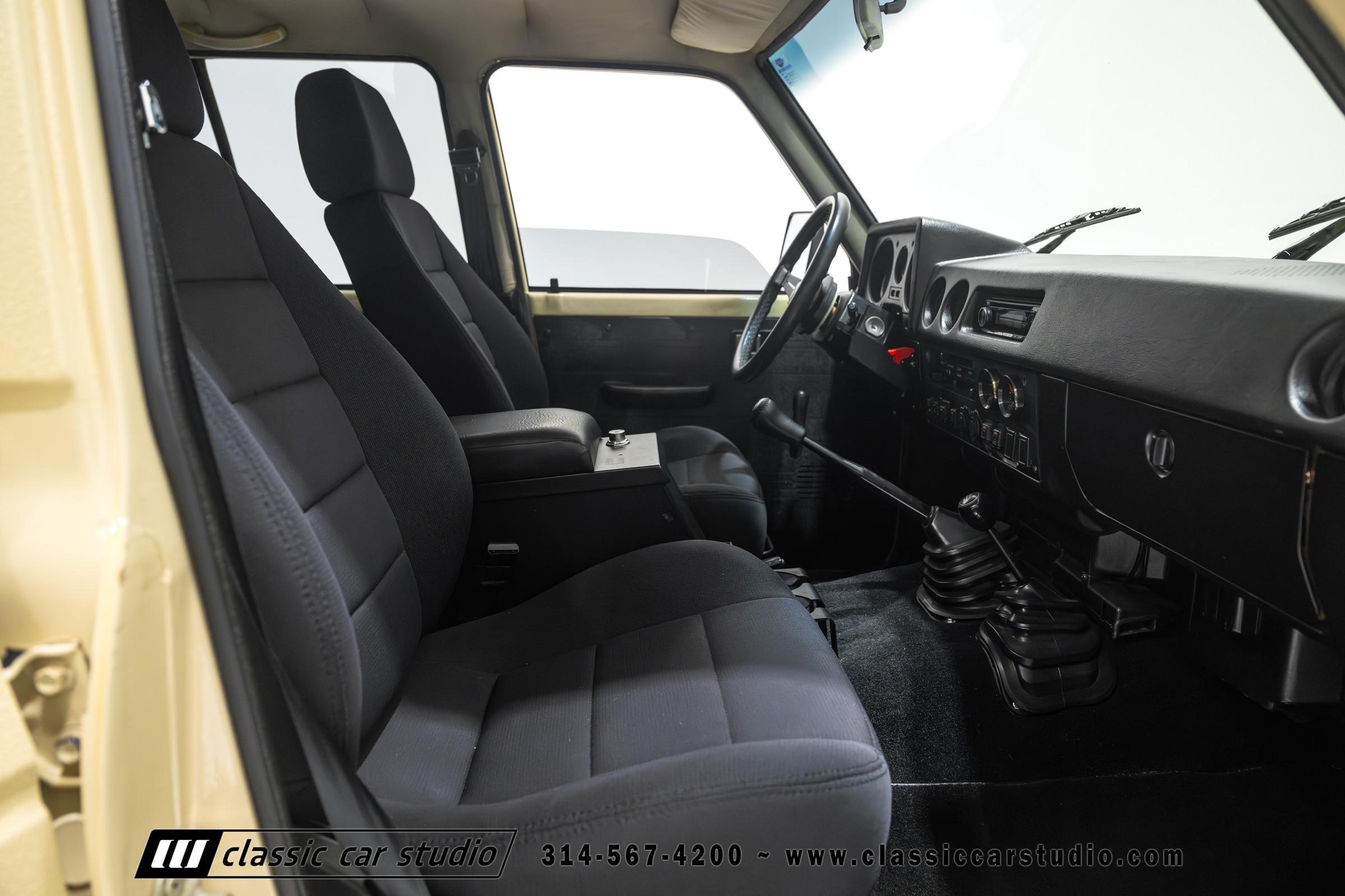 1982 Toyota Land Cruiser FJ60 Restomod