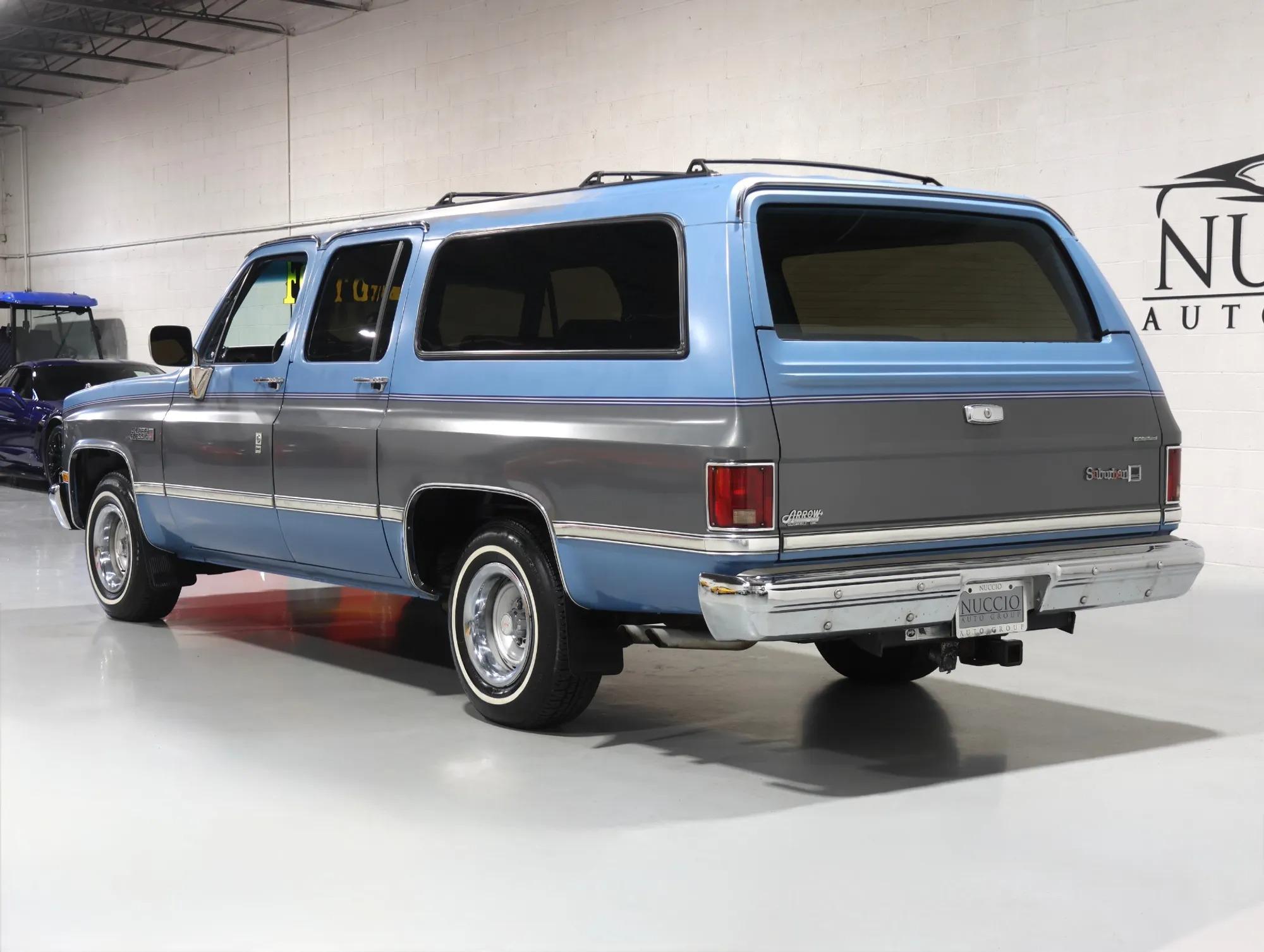 1987 GMC Suburban R1500
