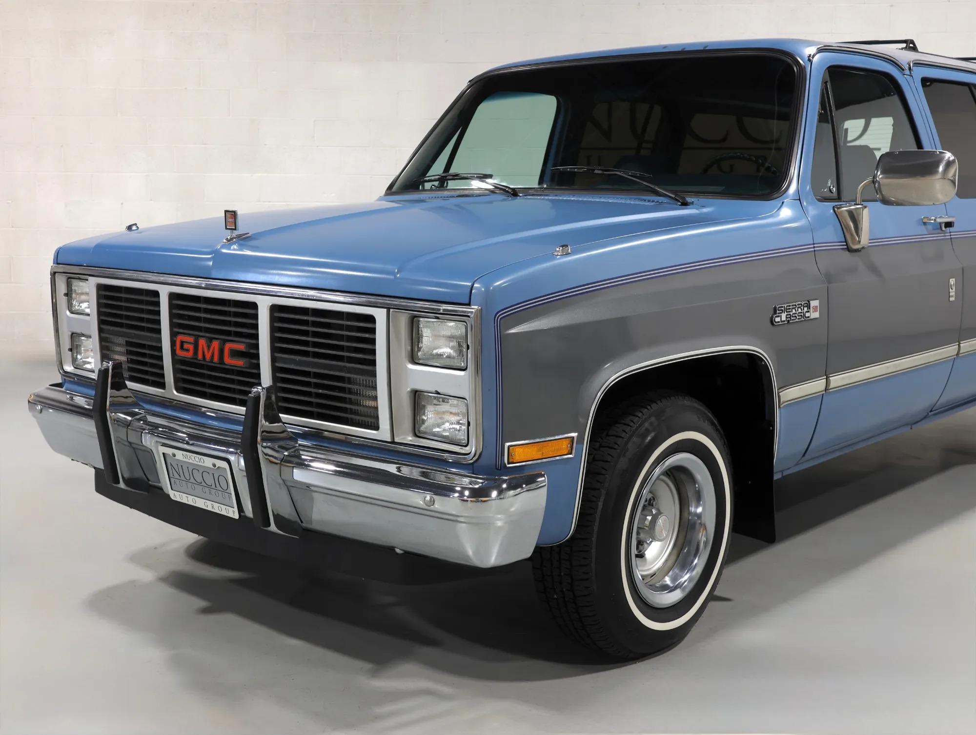 1987 GMC Suburban R1500