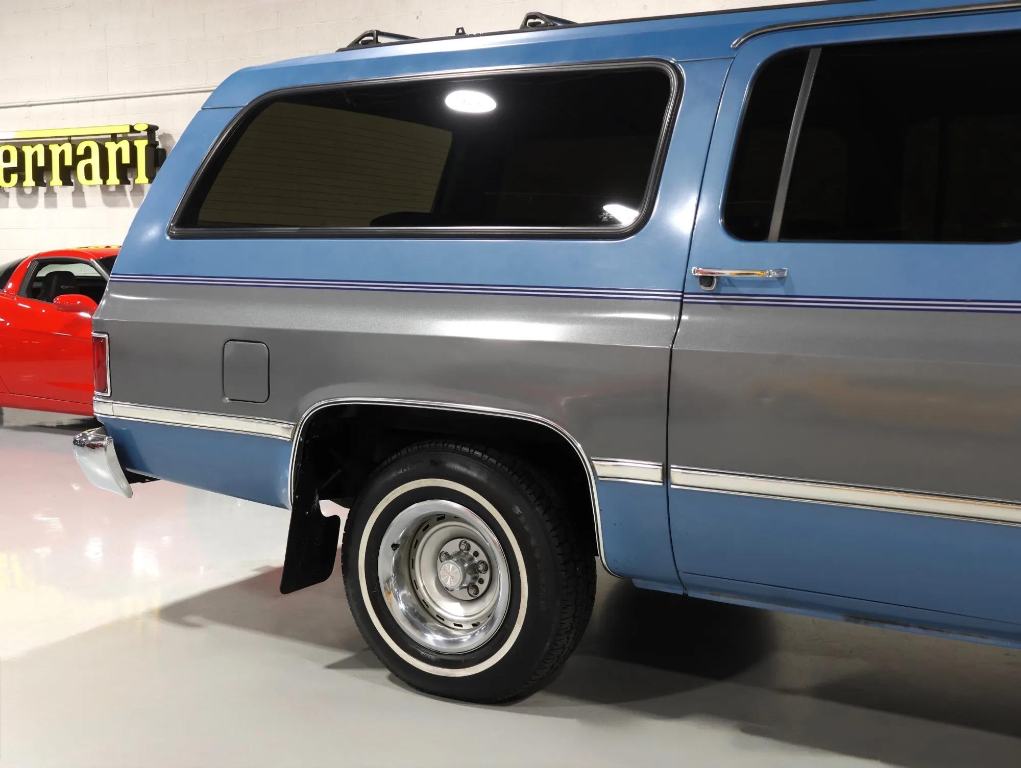 1987 GMC Suburban R1500