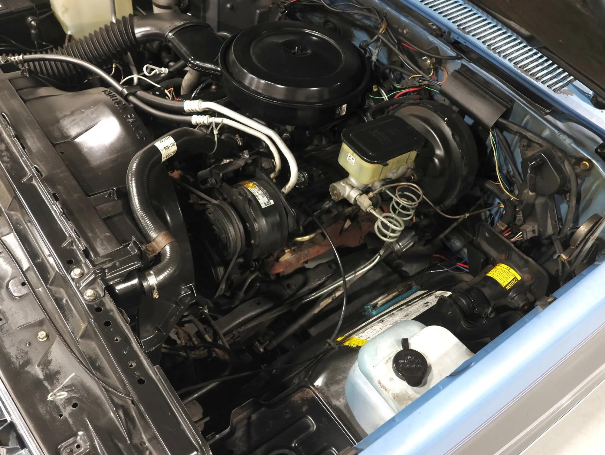 1987 GMC Suburban R1500