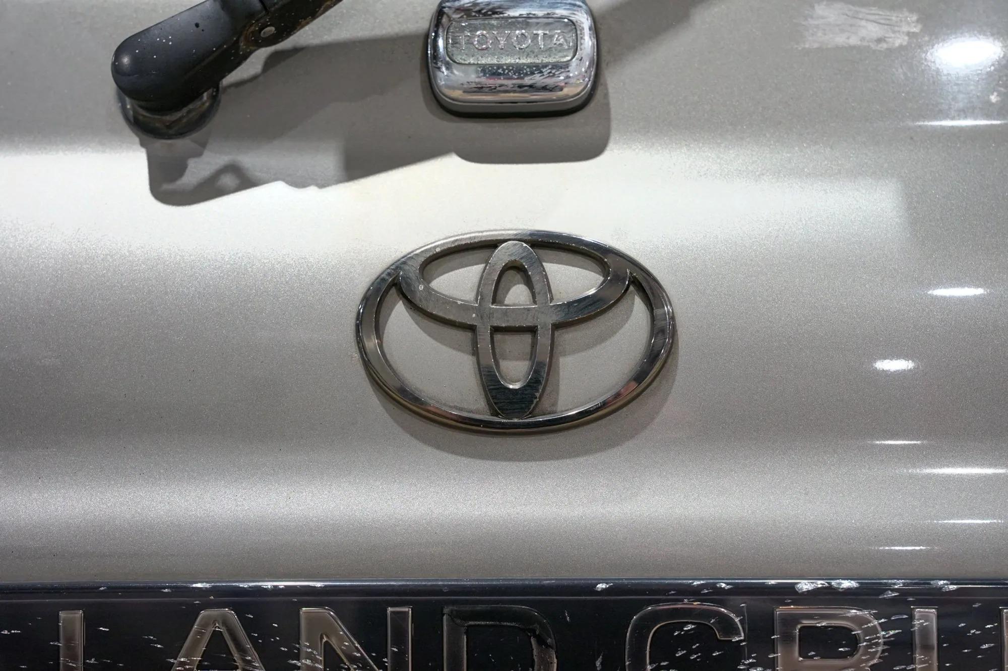 1997 Toyota Land Cruiser FJ80 40th Anniversary