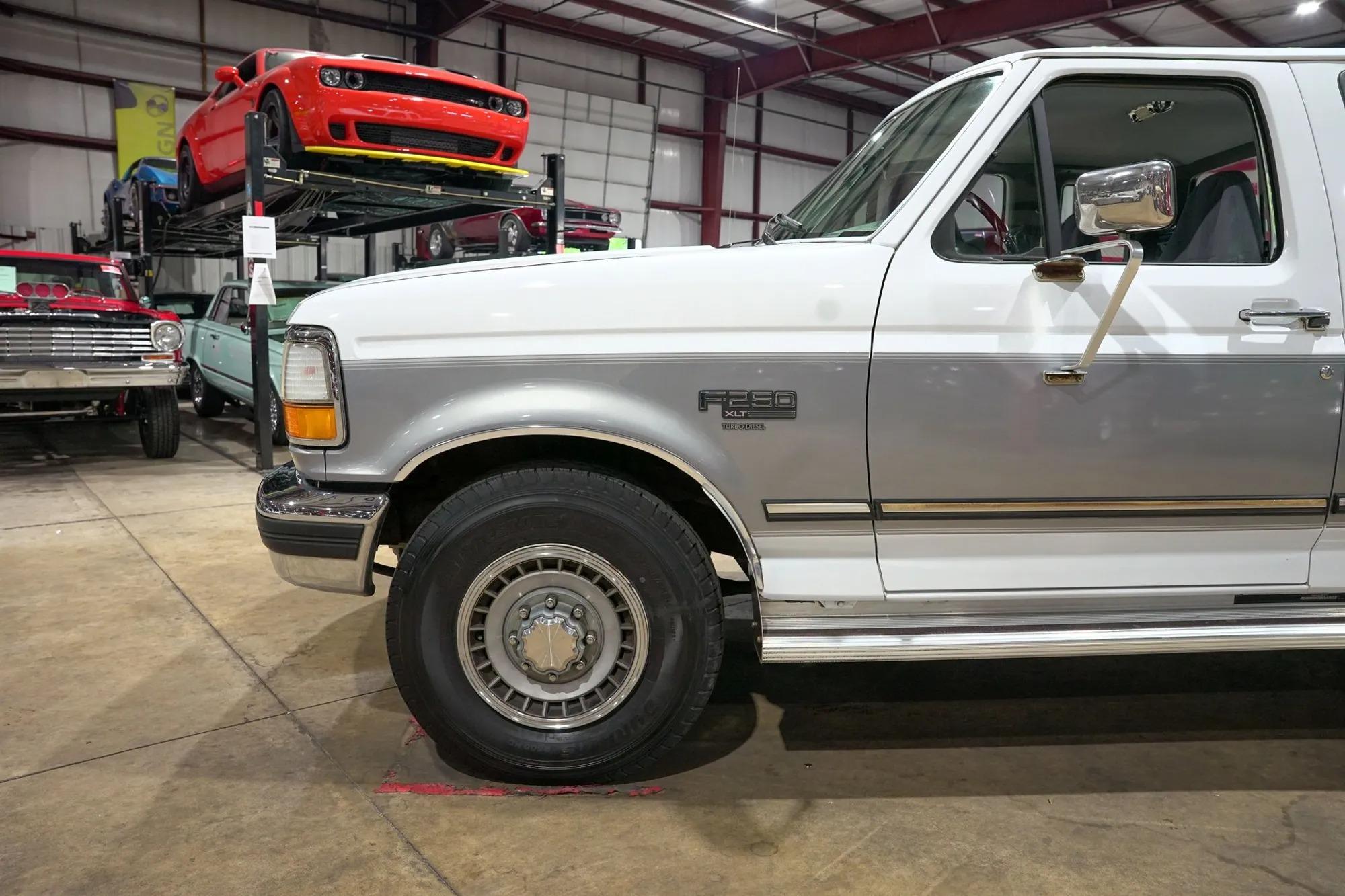 1994 Ford F-250 XLT - 2