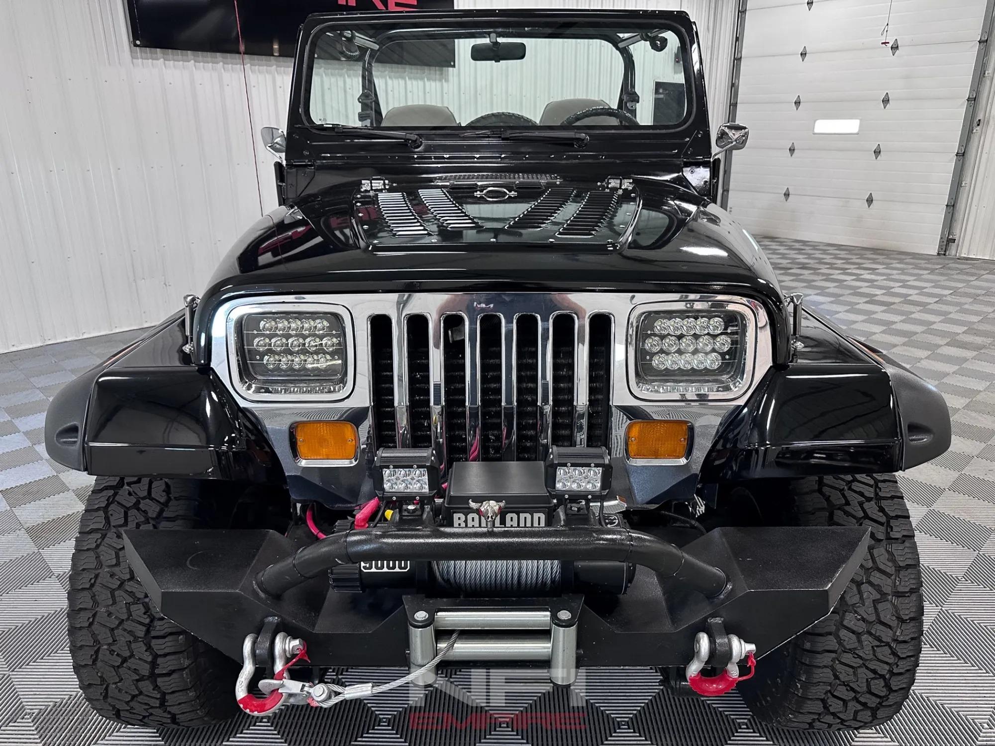 1989 Jeep Wrangler Laredo - 3