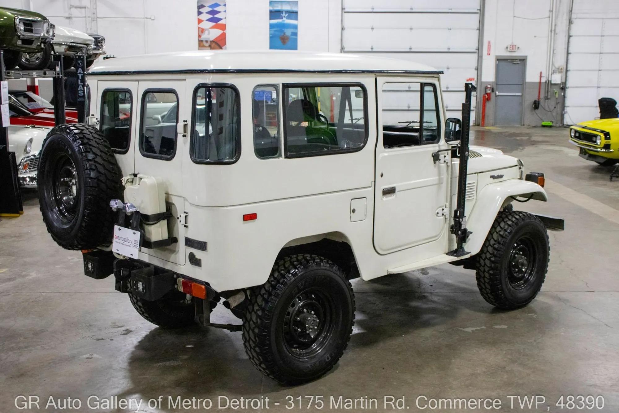1984 Toyota Land Cruiser FJ40 - 5