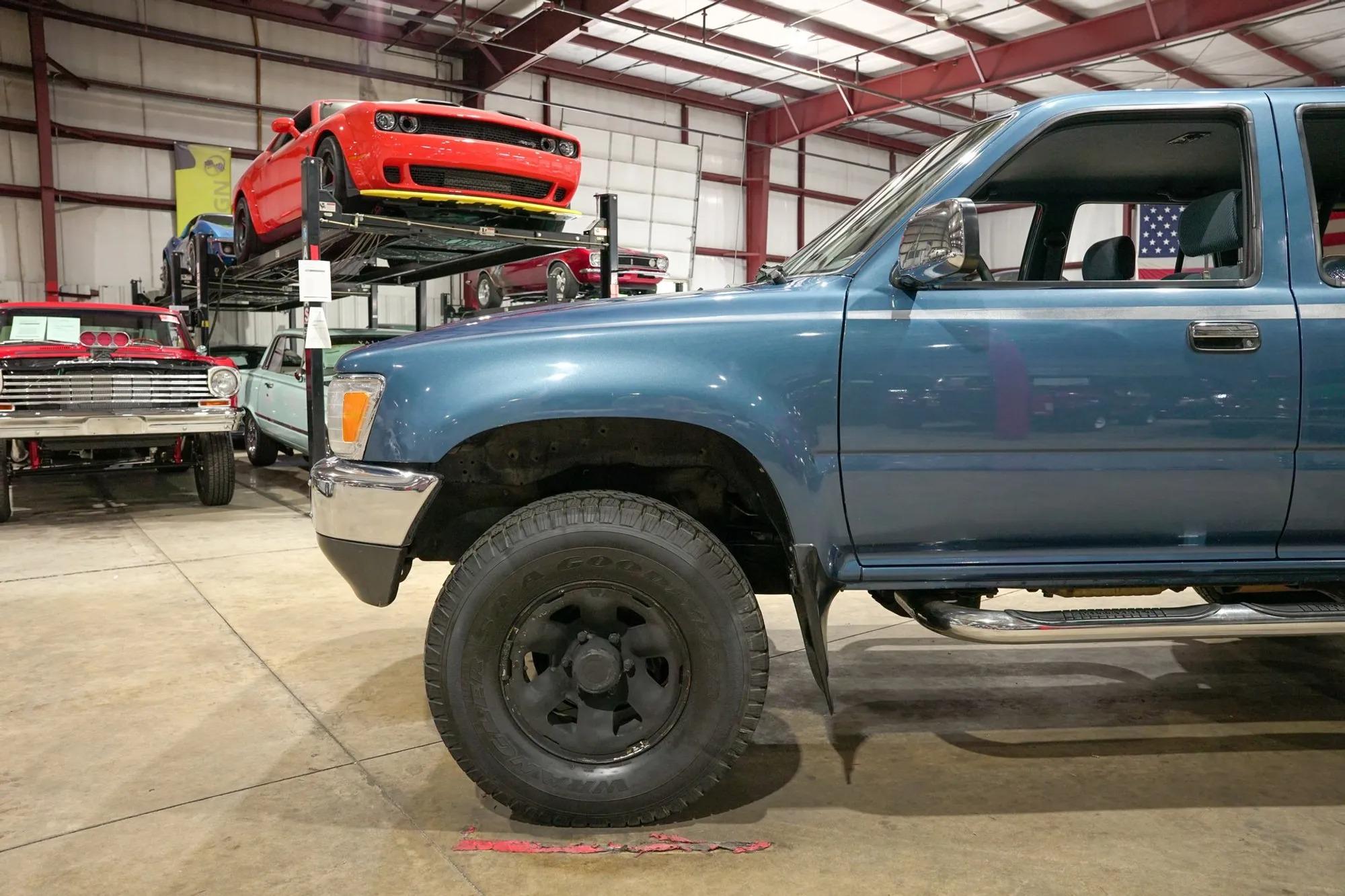 1991 Toyota 4Runner SR5 - 3