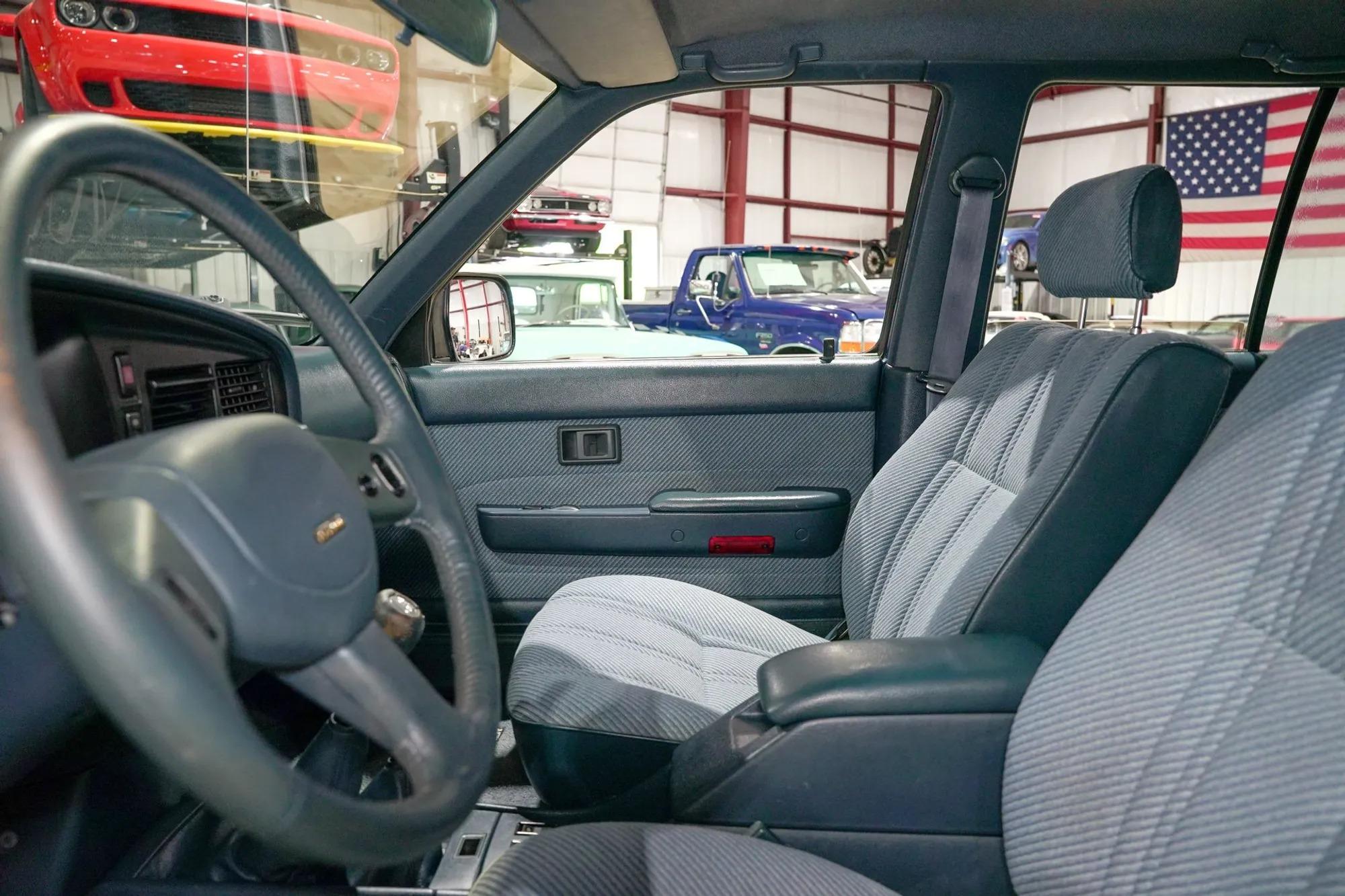 1991 Toyota 4Runner SR5