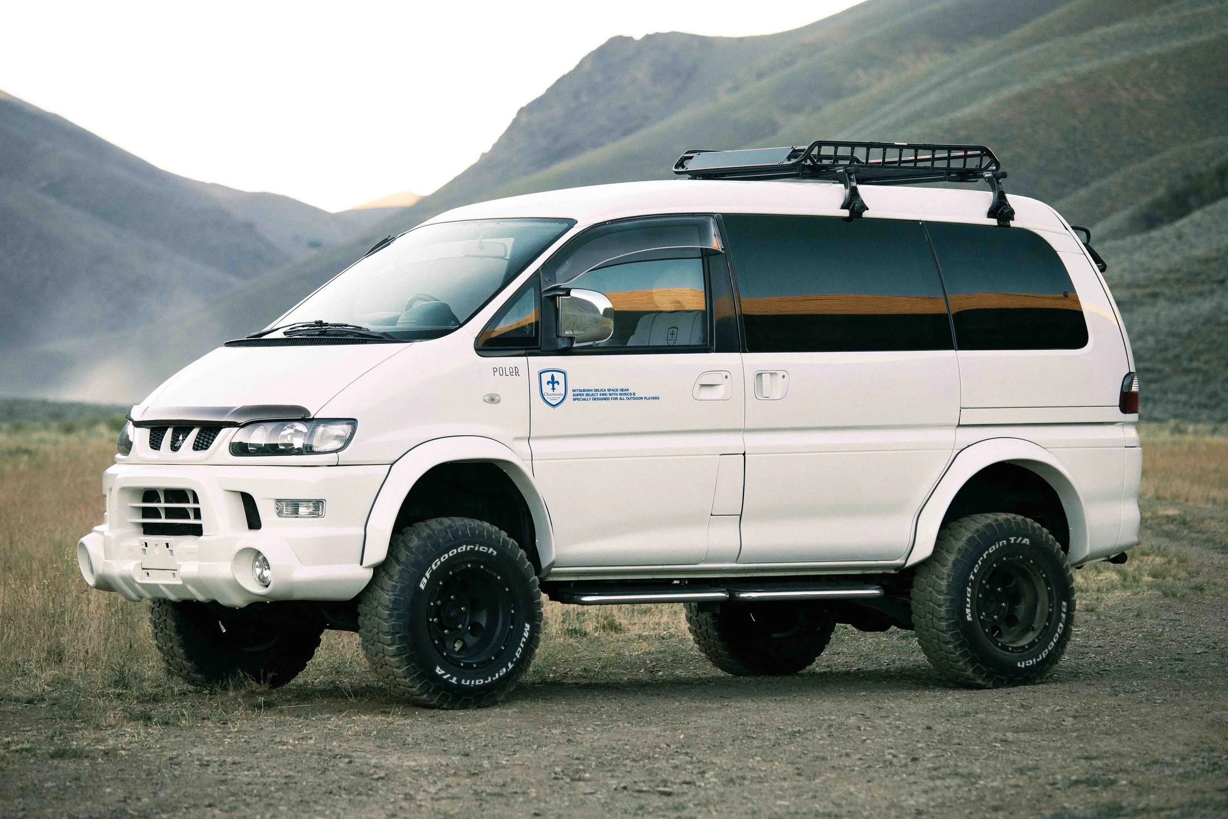 2000 Mitsubishi Delica L400 Space Gear - 2