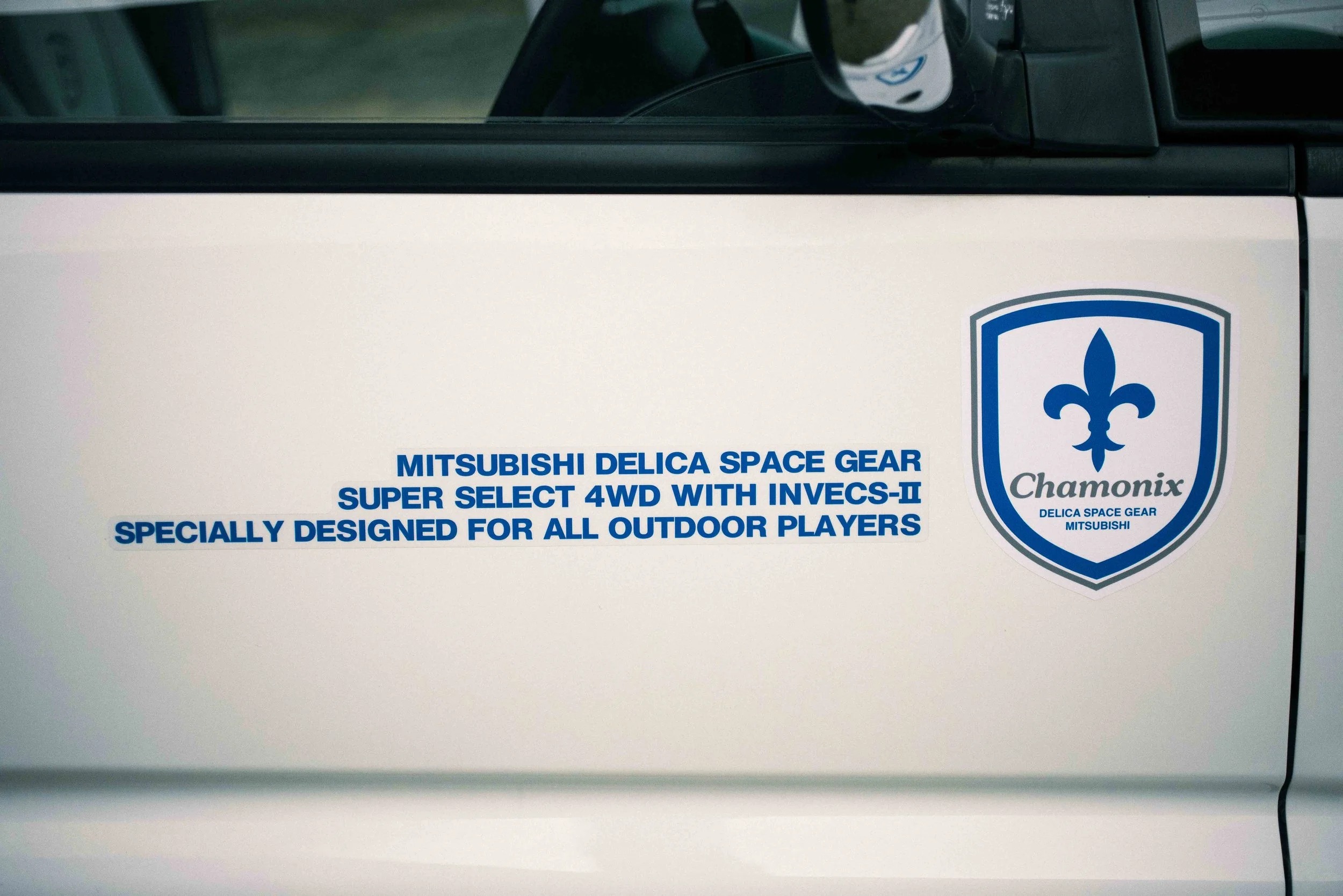 2000 Mitsubishi Delica L400 Space Gear