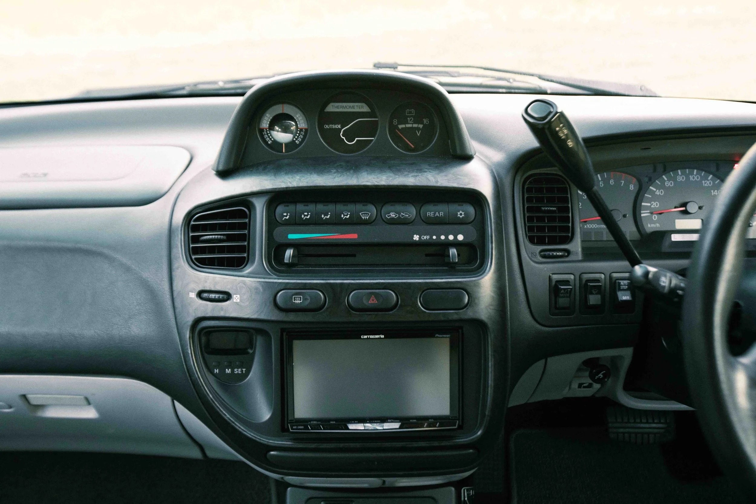 2000 Mitsubishi Delica L400 Space Gear