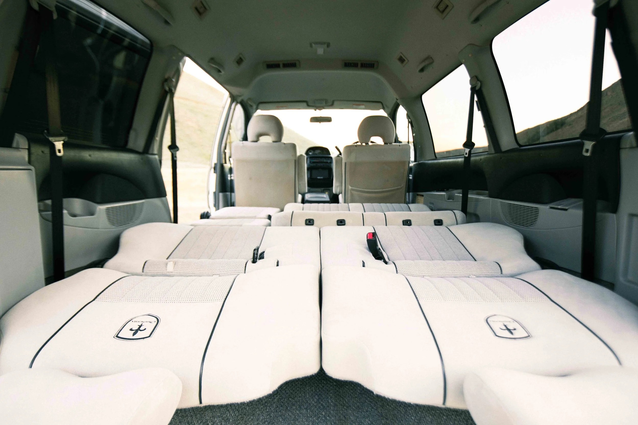 2000 Mitsubishi Delica L400 Space Gear