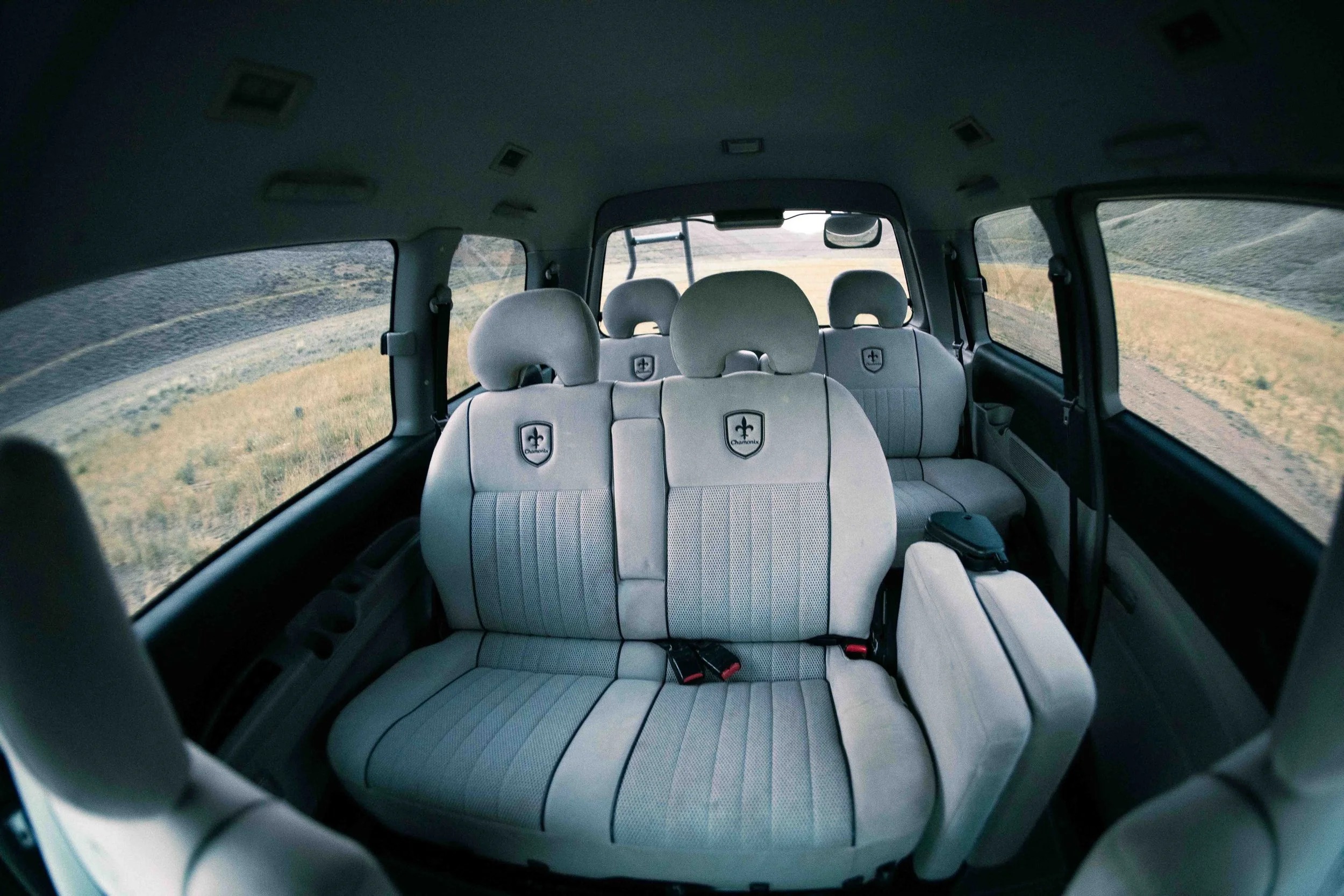 2000 Mitsubishi Delica L400 Space Gear