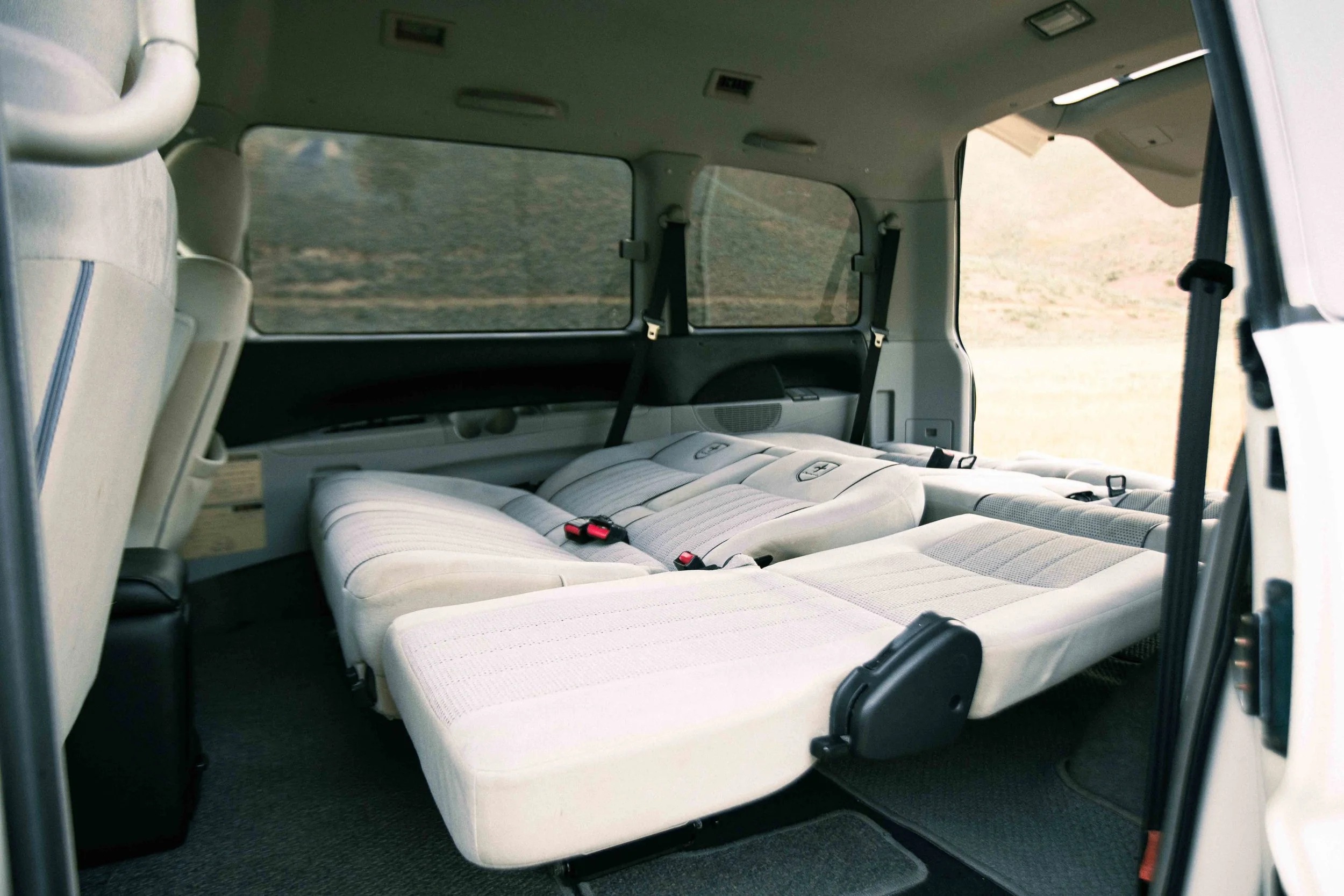 2000 Mitsubishi Delica L400 Space Gear