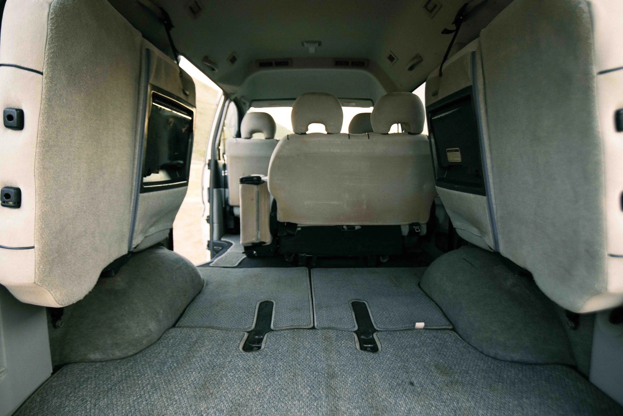 2000 Mitsubishi Delica L400 Space Gear