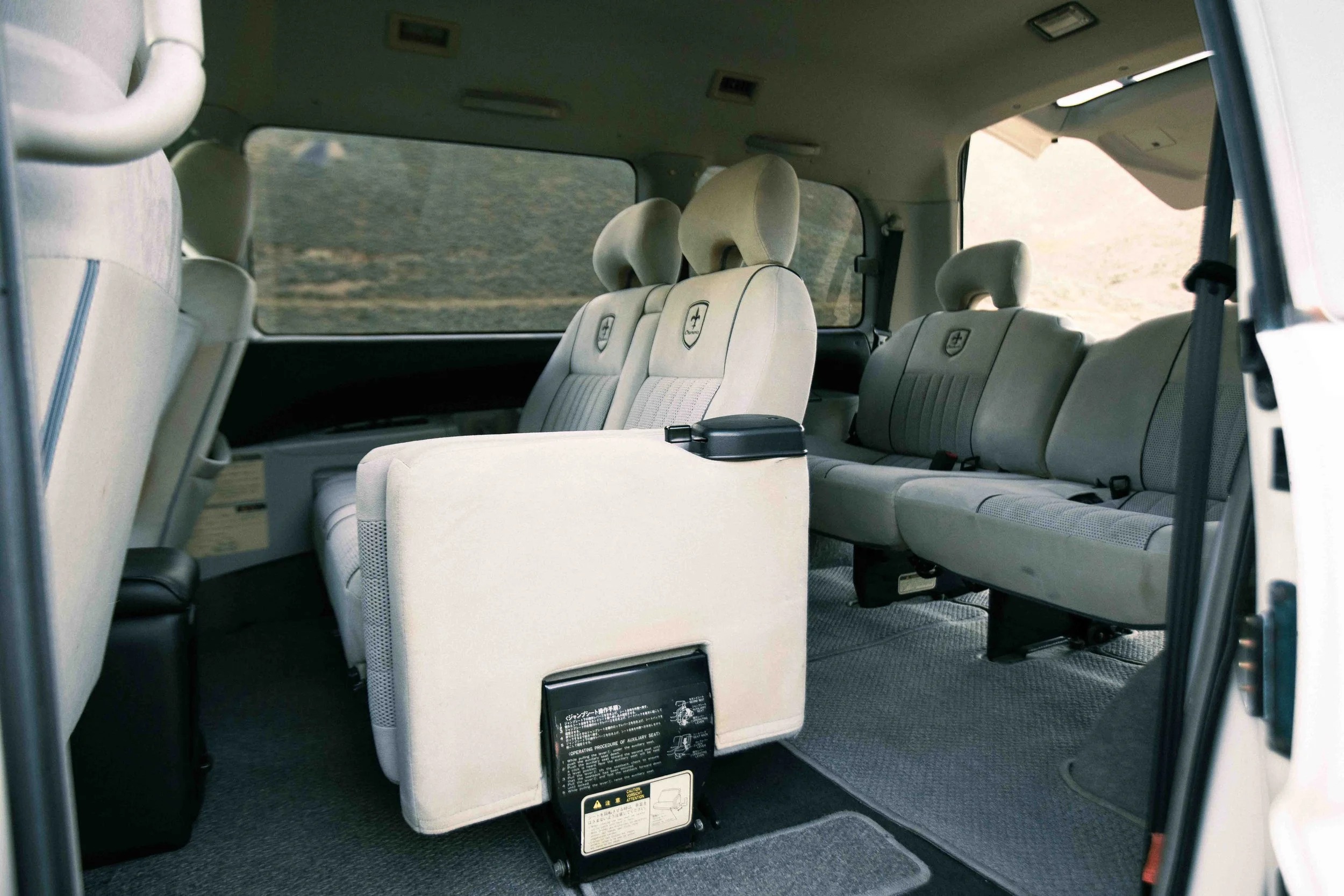 2000 Mitsubishi Delica L400 Space Gear