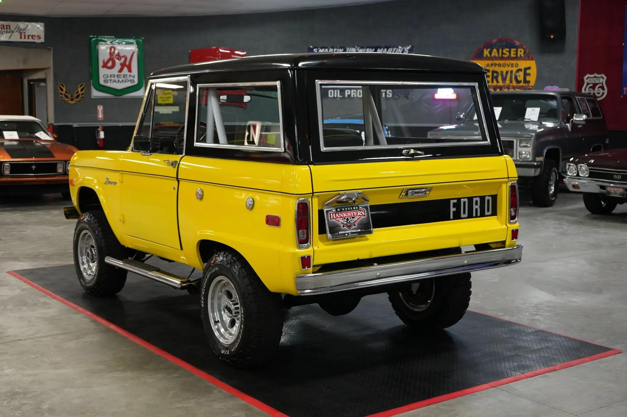 1976 Ford Bronco - 3
