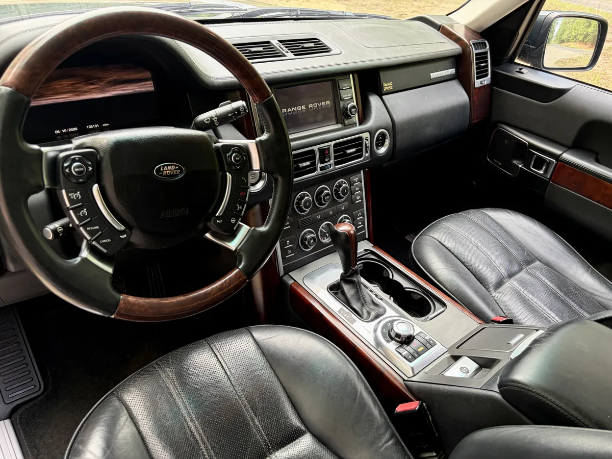 2012 Land Rover Range Rover HSE Lux