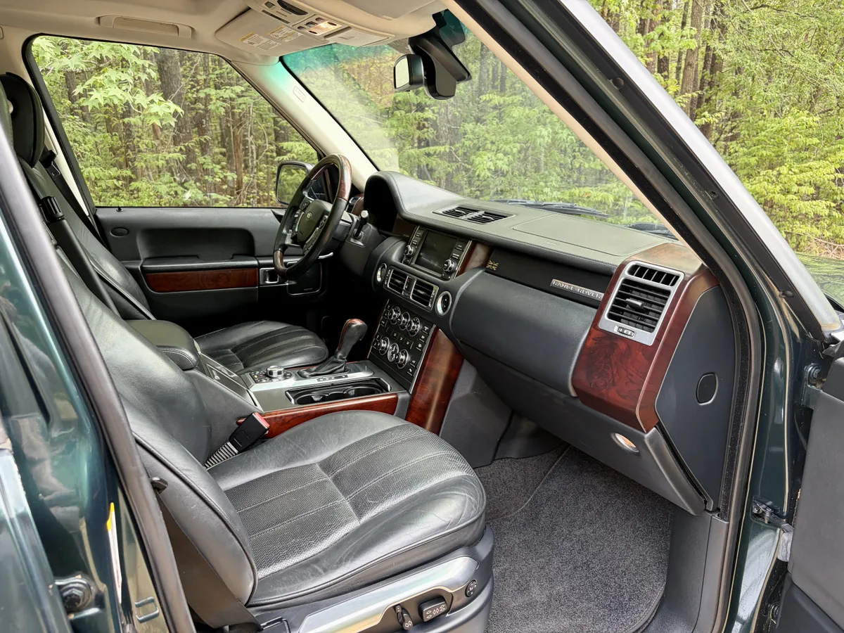 2012 Land Rover Range Rover HSE Lux