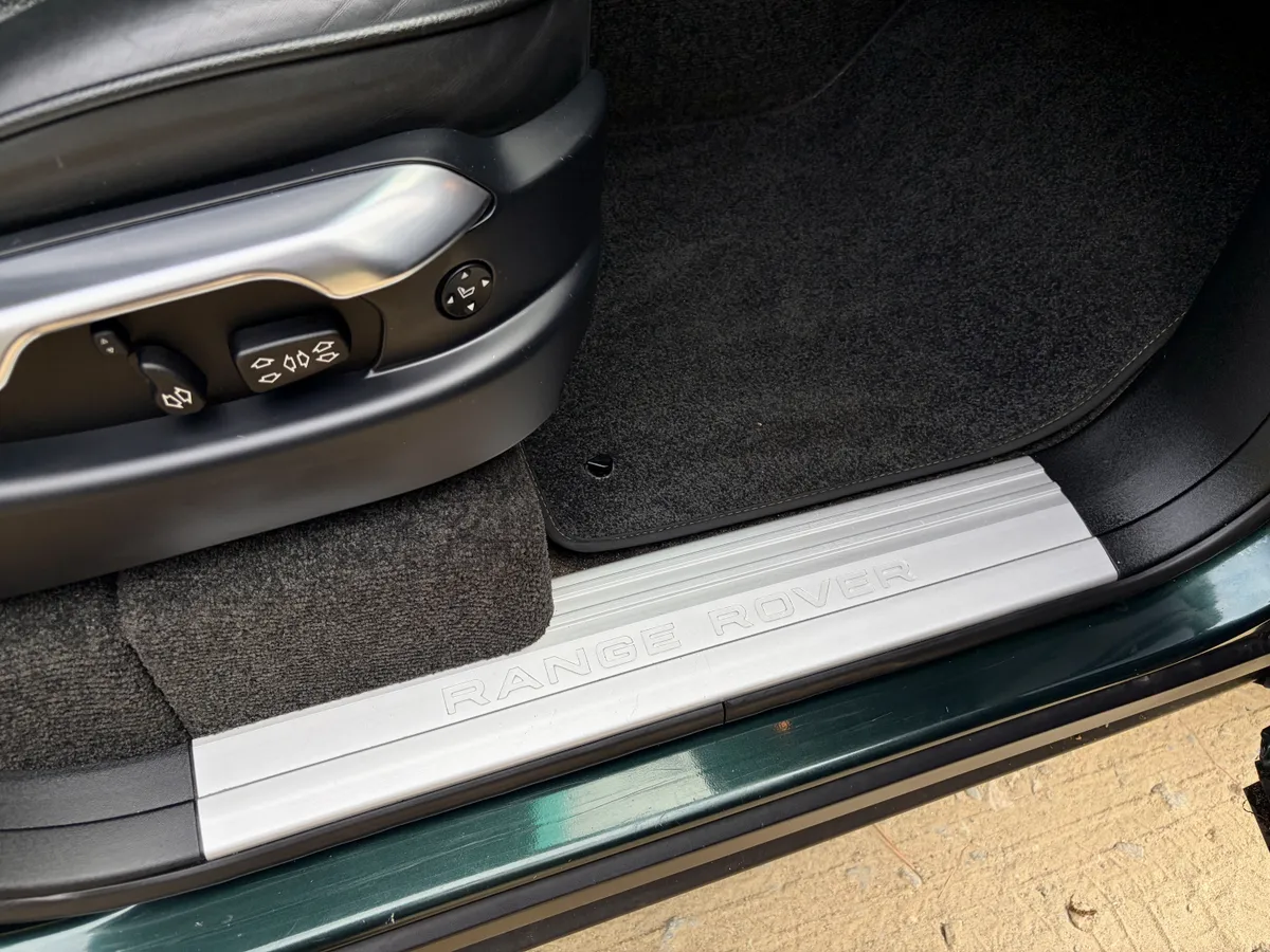 2012 Land Rover Range Rover HSE Lux