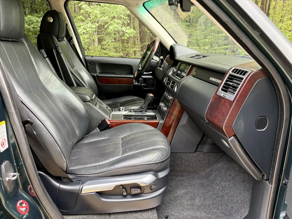 2012 Land Rover Range Rover HSE Lux