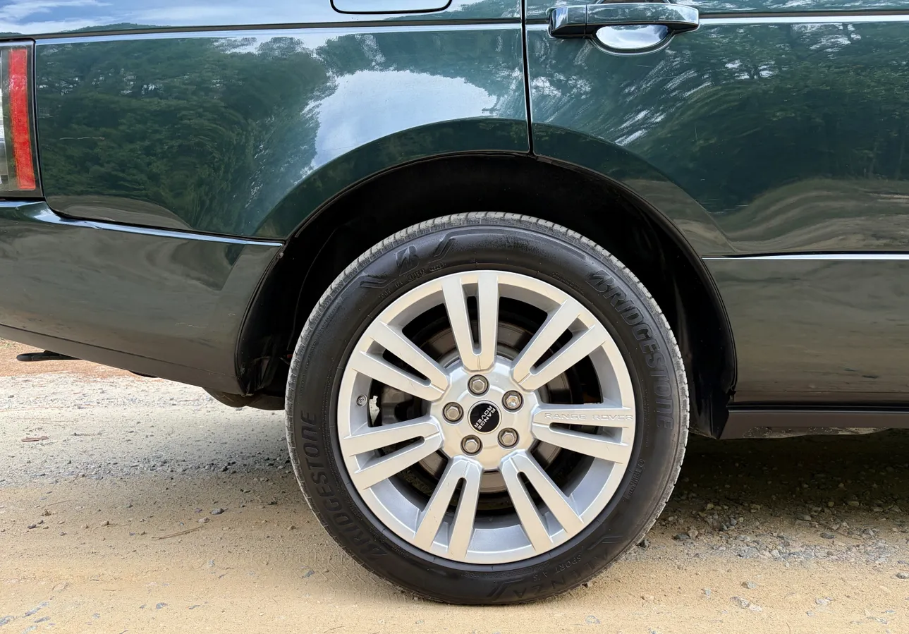 2012 Land Rover Range Rover HSE Lux